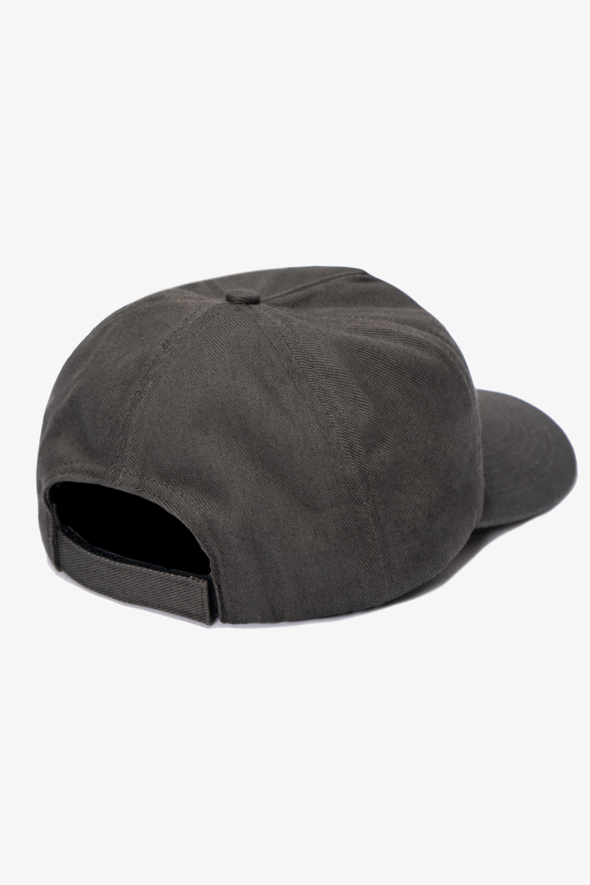 LW - C CAP - TIRE BLACK