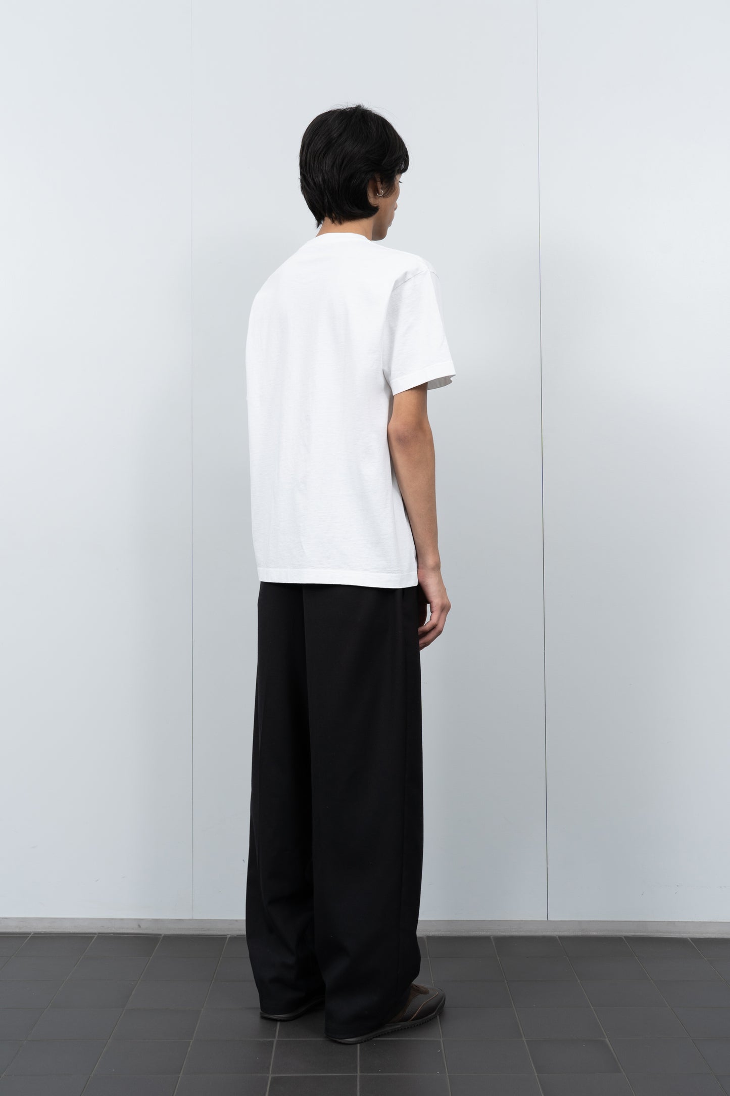 LW102 Municipal T-shirt in White on a model