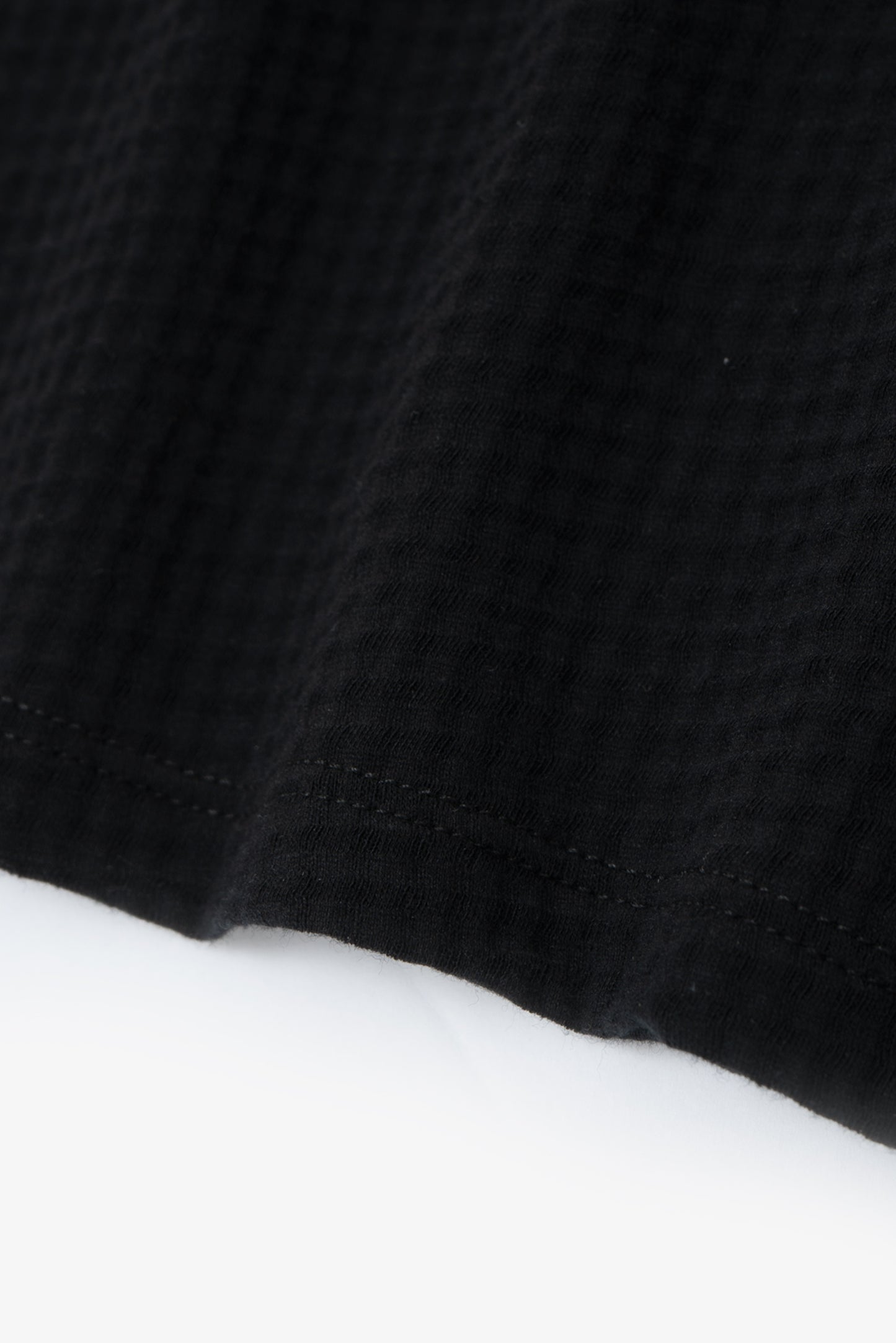 GAUZE SLEEVELESS T-SHIRT - BLACK