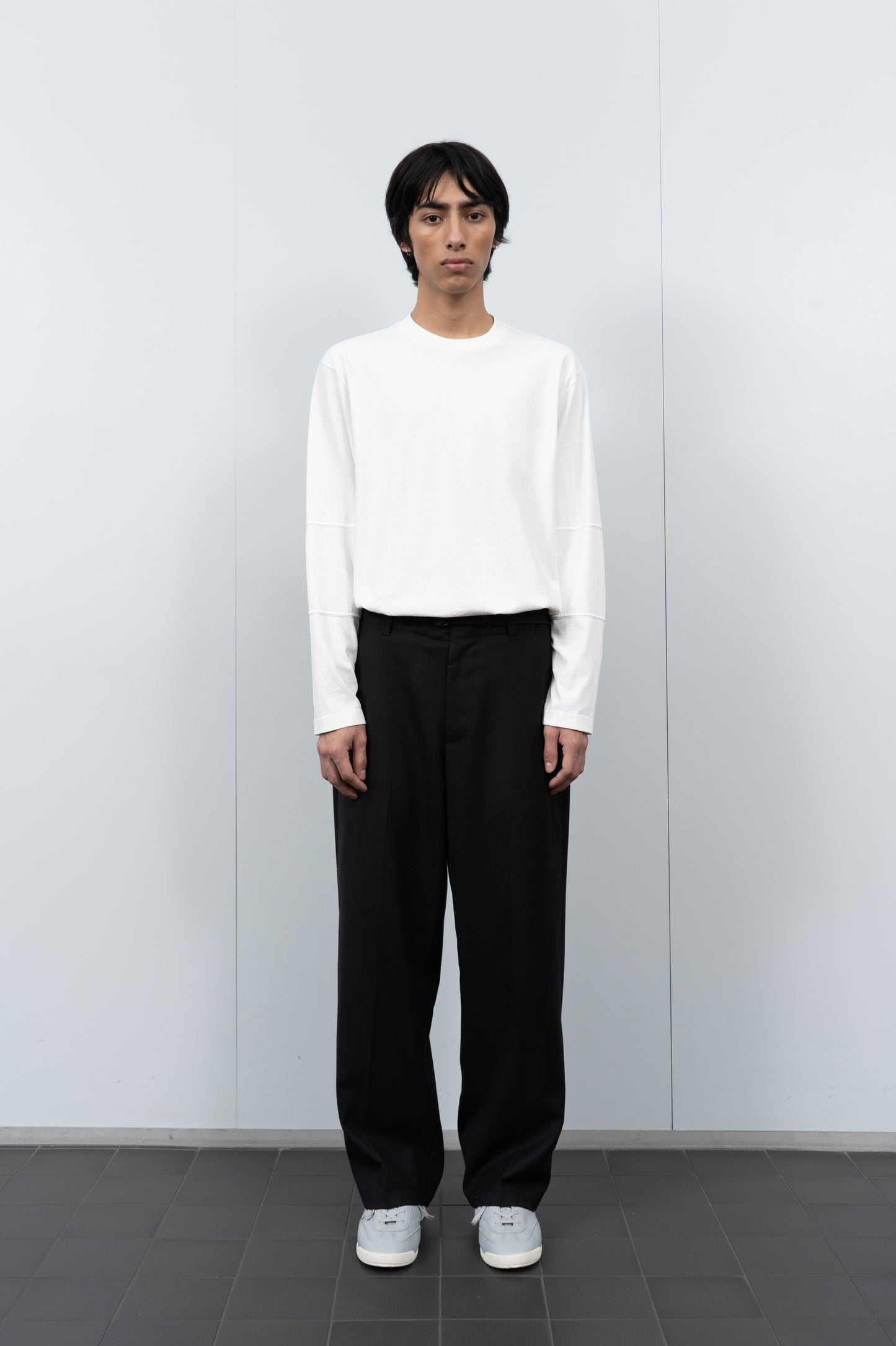 LW108 Tripanel L/S T-shirt in White on a model