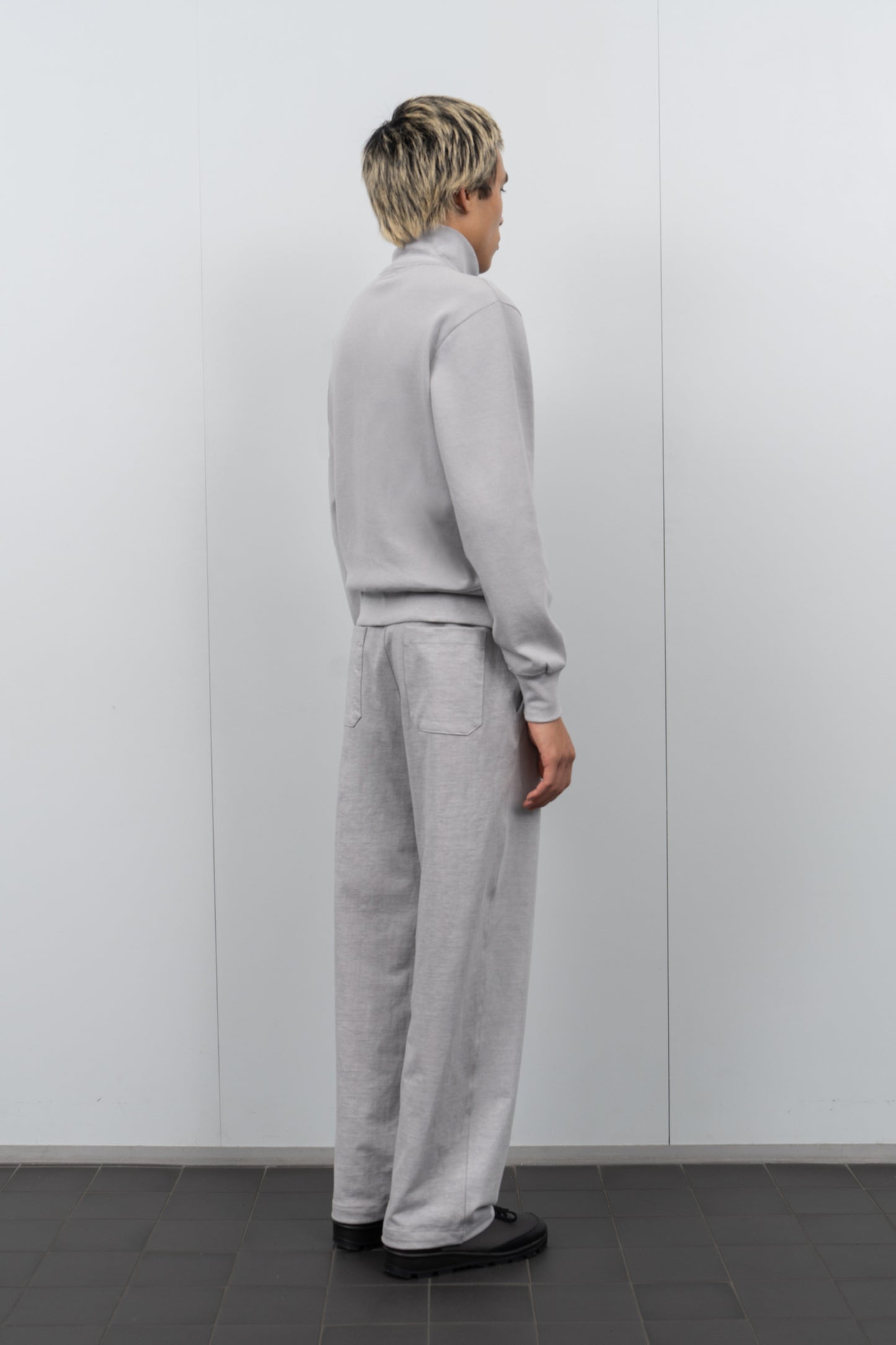 LW1100 Jersey Trouser in Pigment Chalk on a model