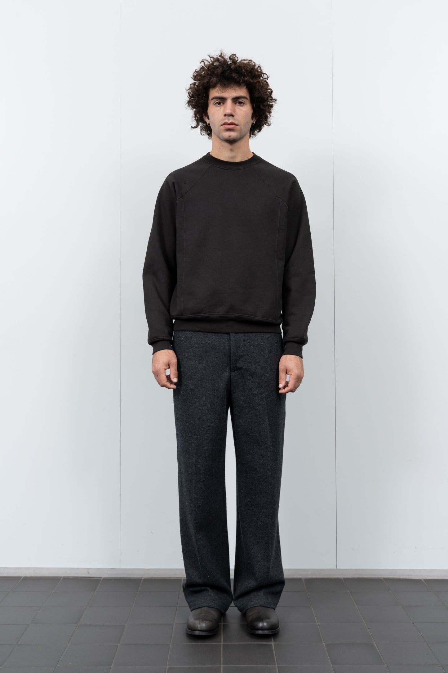 CRATER WOOL TROUSER - CHARCOAL