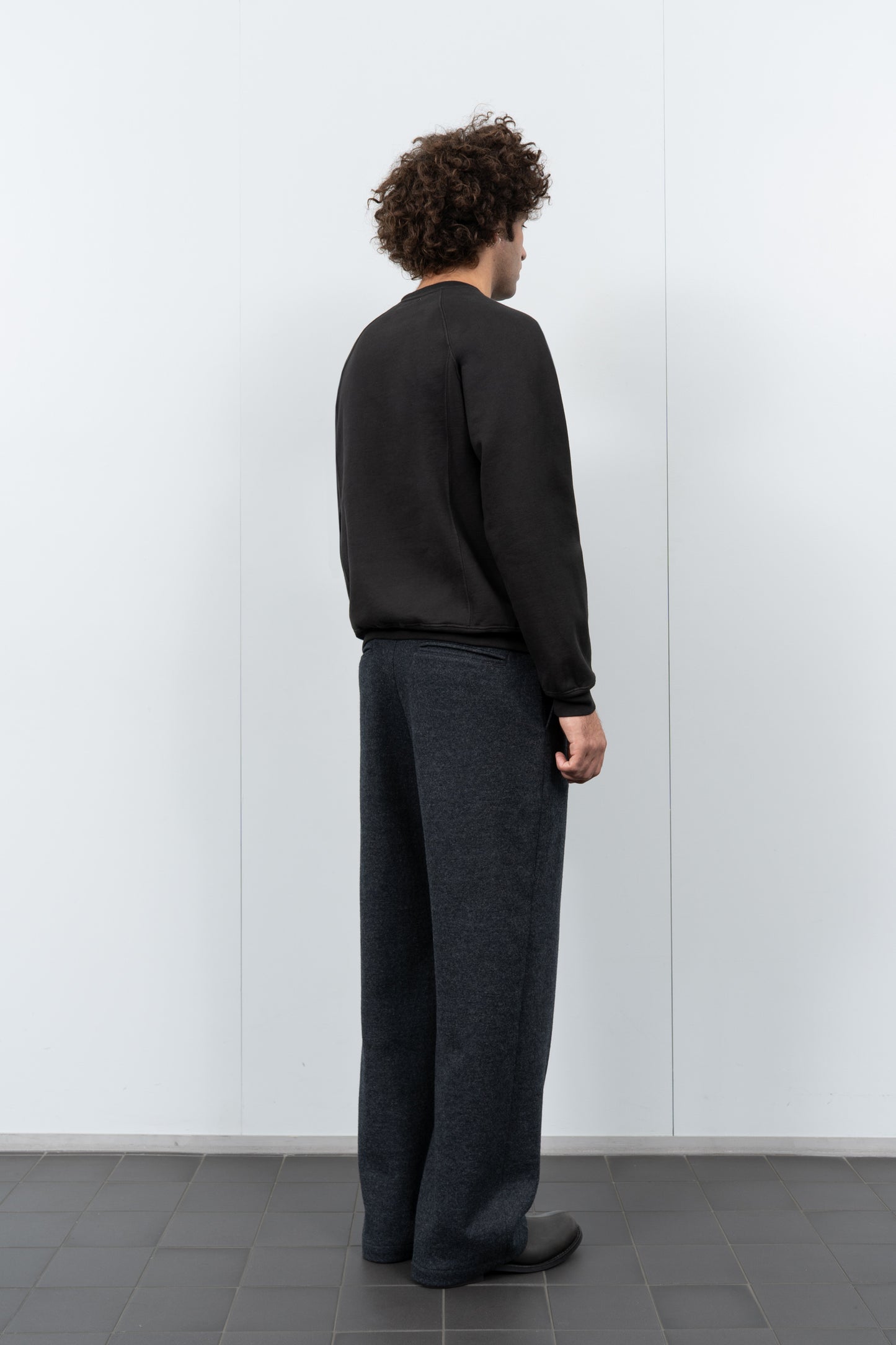 CRATER WOOL TROUSER - CHARCOAL
