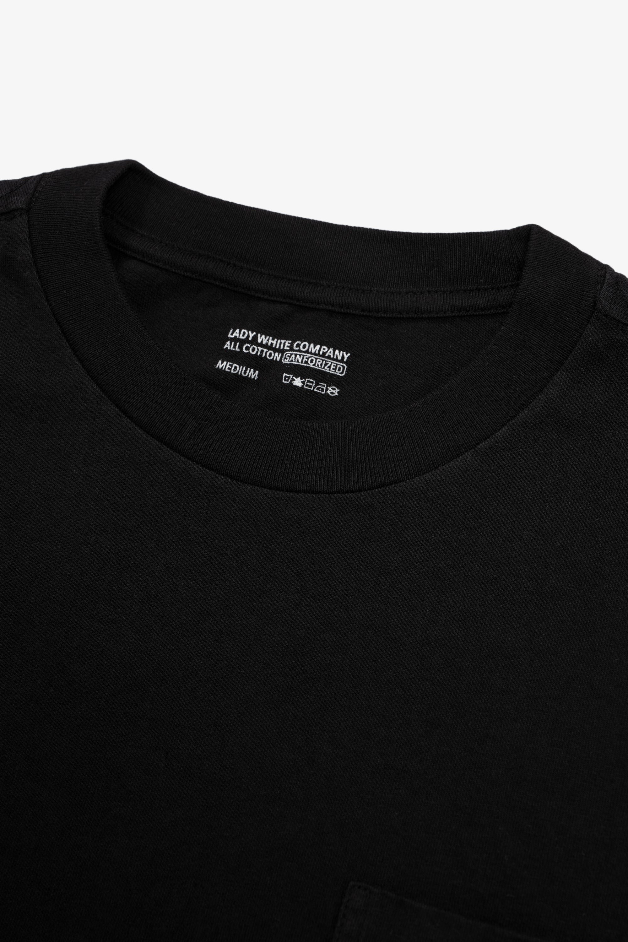 Collar detail of LW1120 Balta Pocket T-shirt in Black