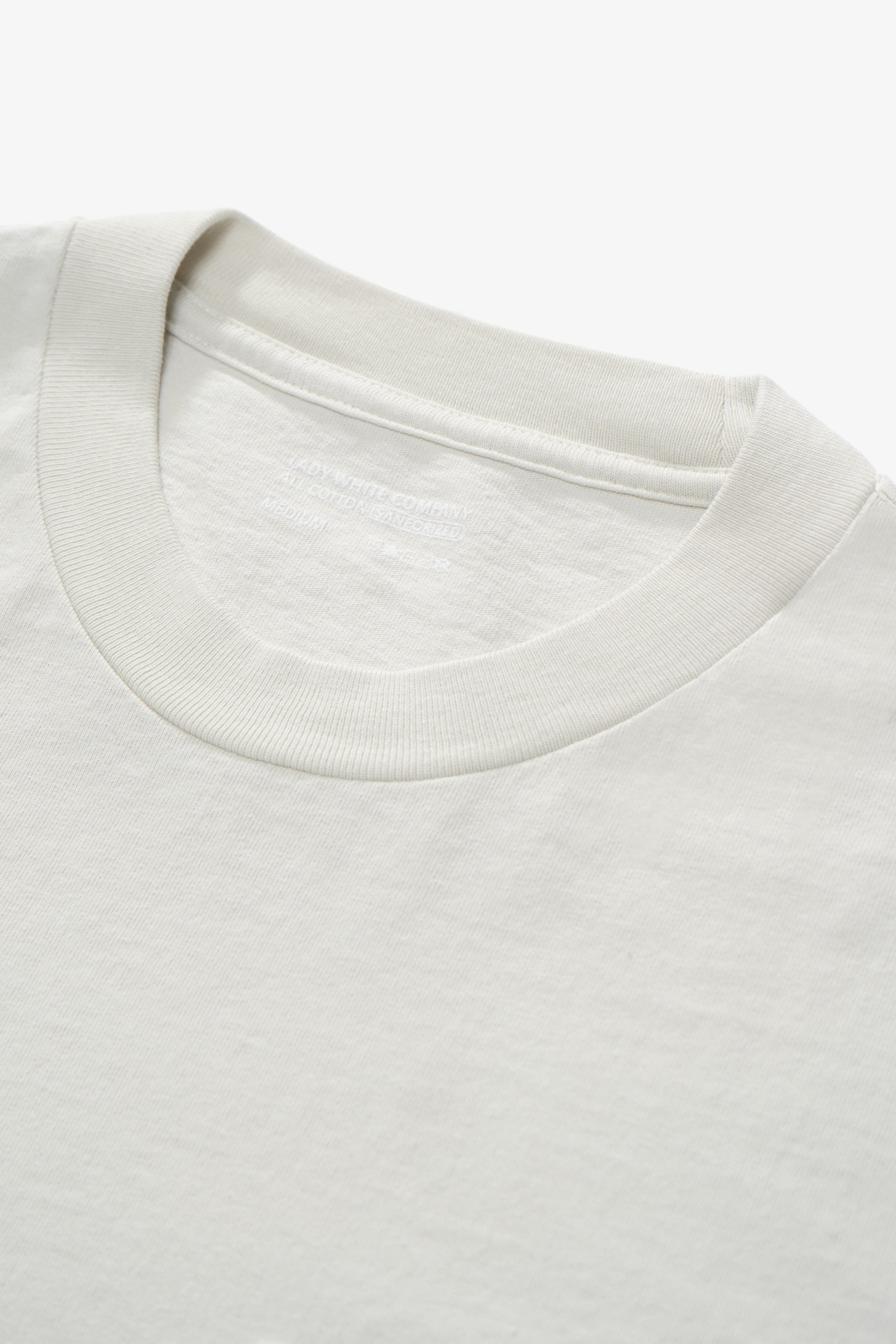Collar detail of LW1120 Balta Pocket T-shirt in Off White