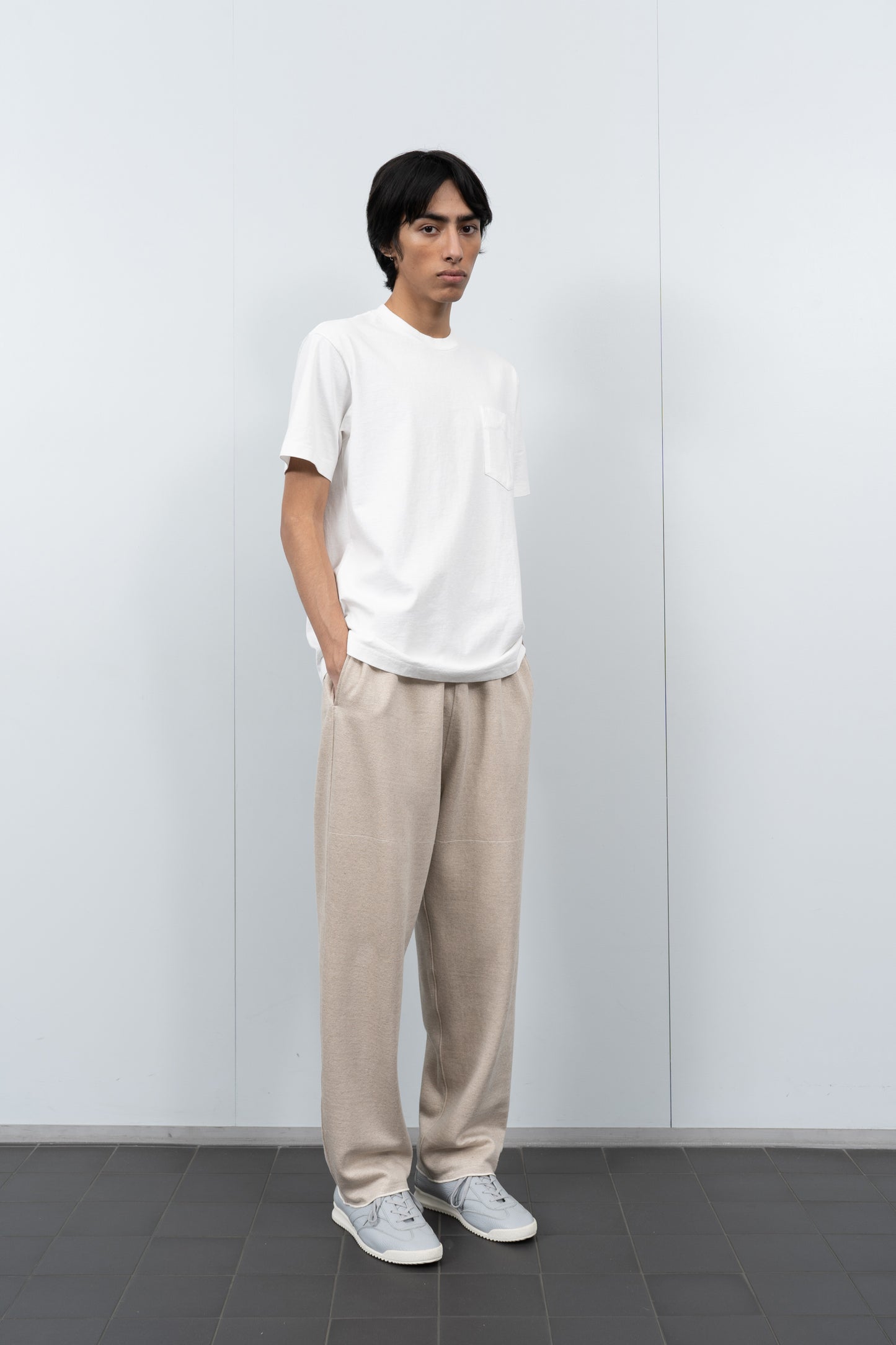 LW1120 Balta Pocket T-shirt in White on a model