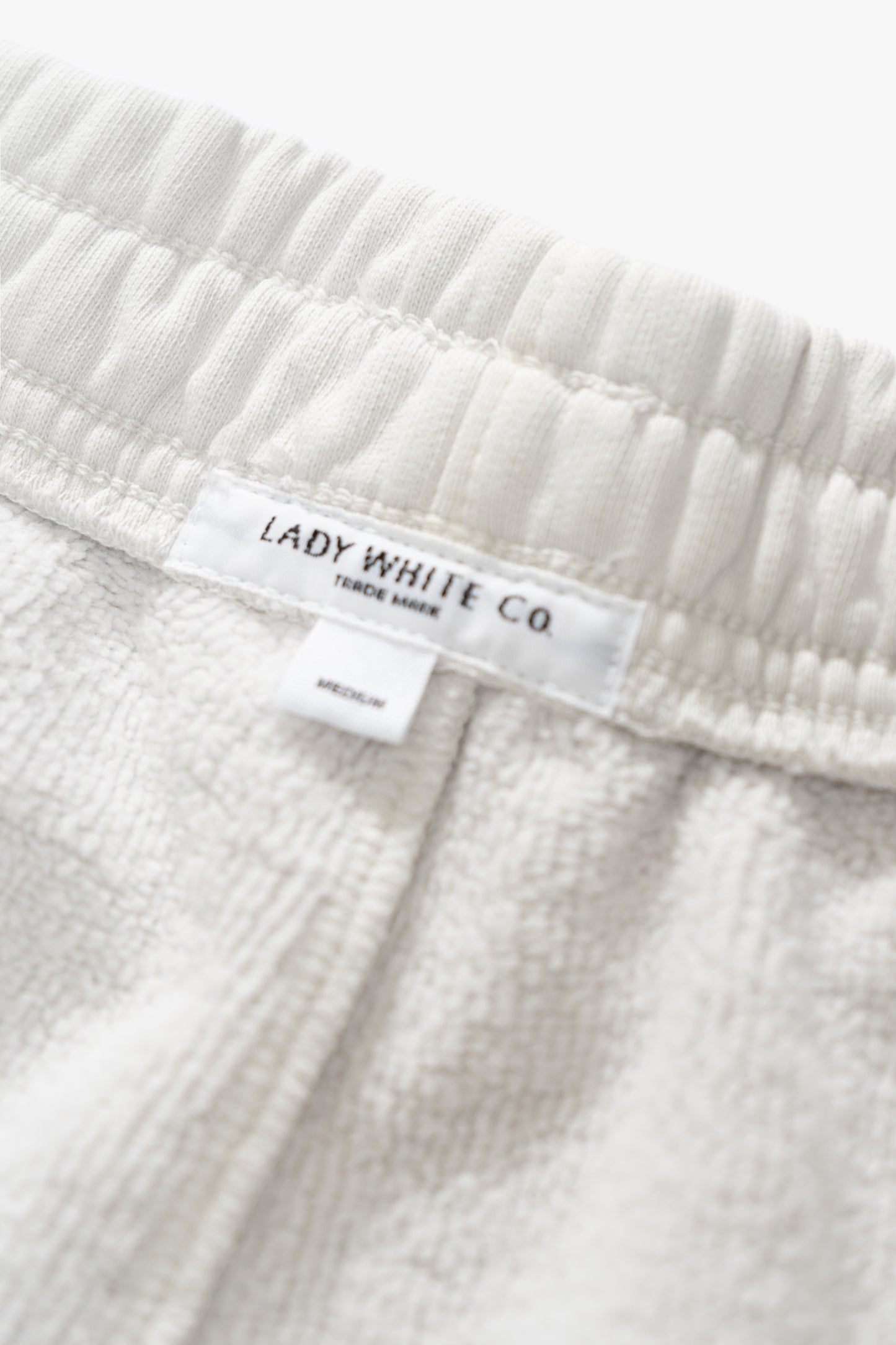 Waistband detail of LW1144M Midweight Sweatpants in Off White