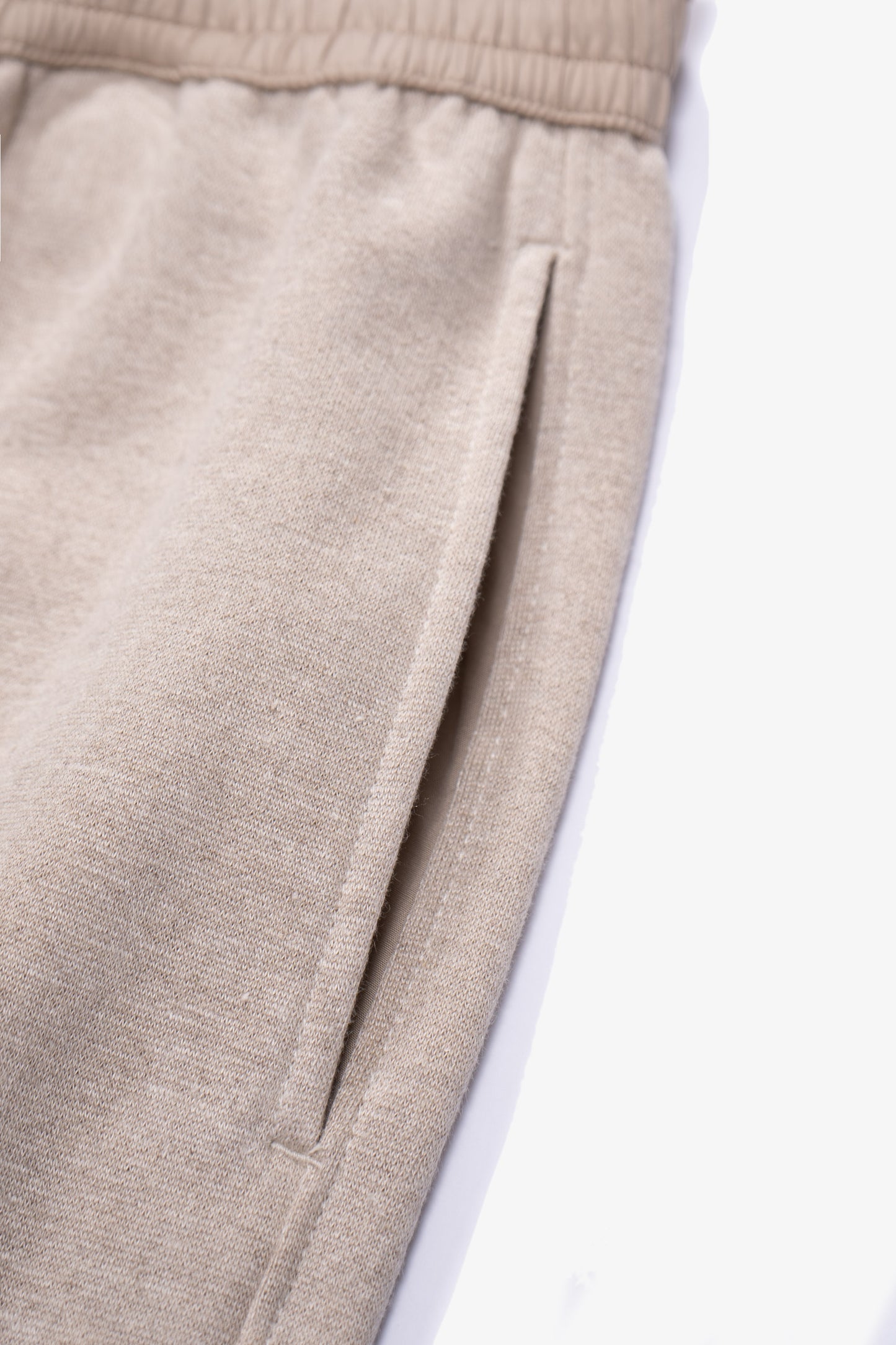 Pocket detail of LW1155SL Silk Linen Woven WB Sweatpant in Natural
