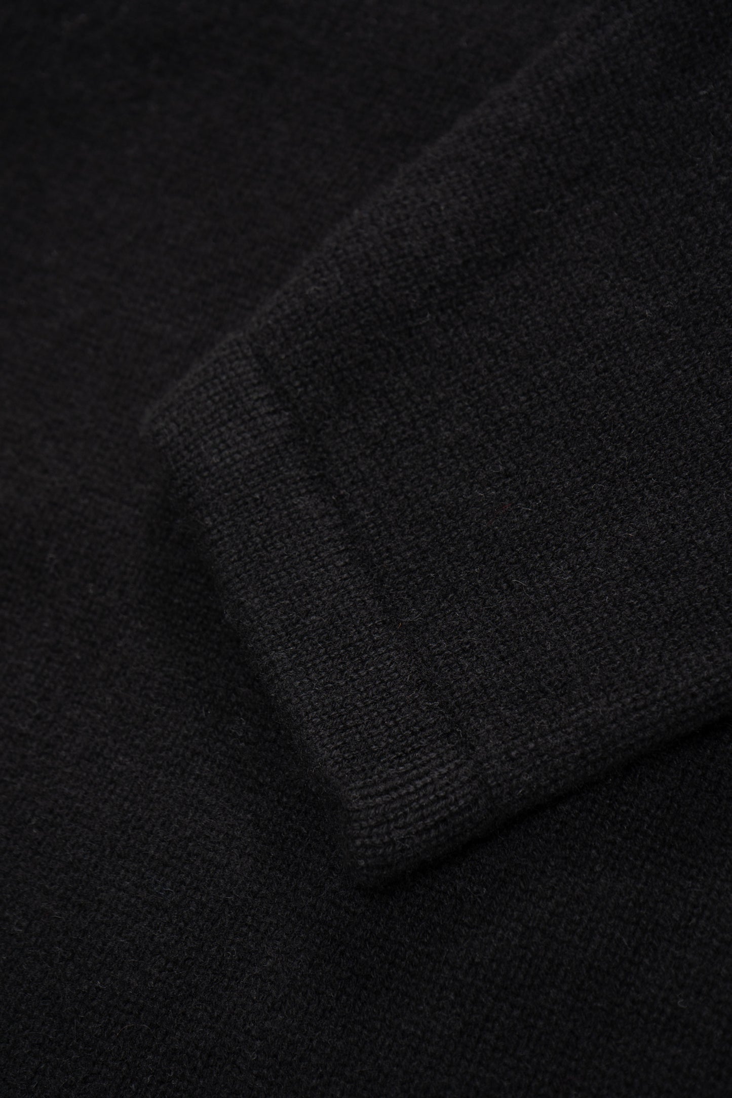 WOOL CASHMERE SWEATER - BLACK
