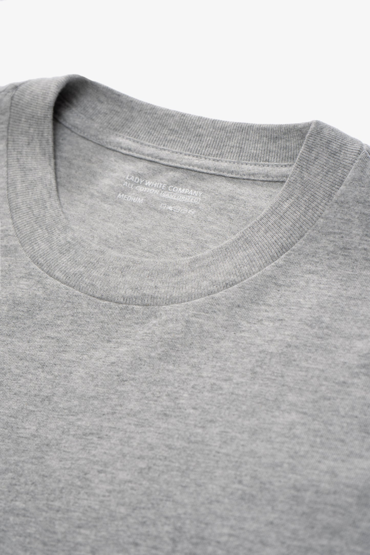 Collar detail of LW141 Athens T-shirt in heather grey
