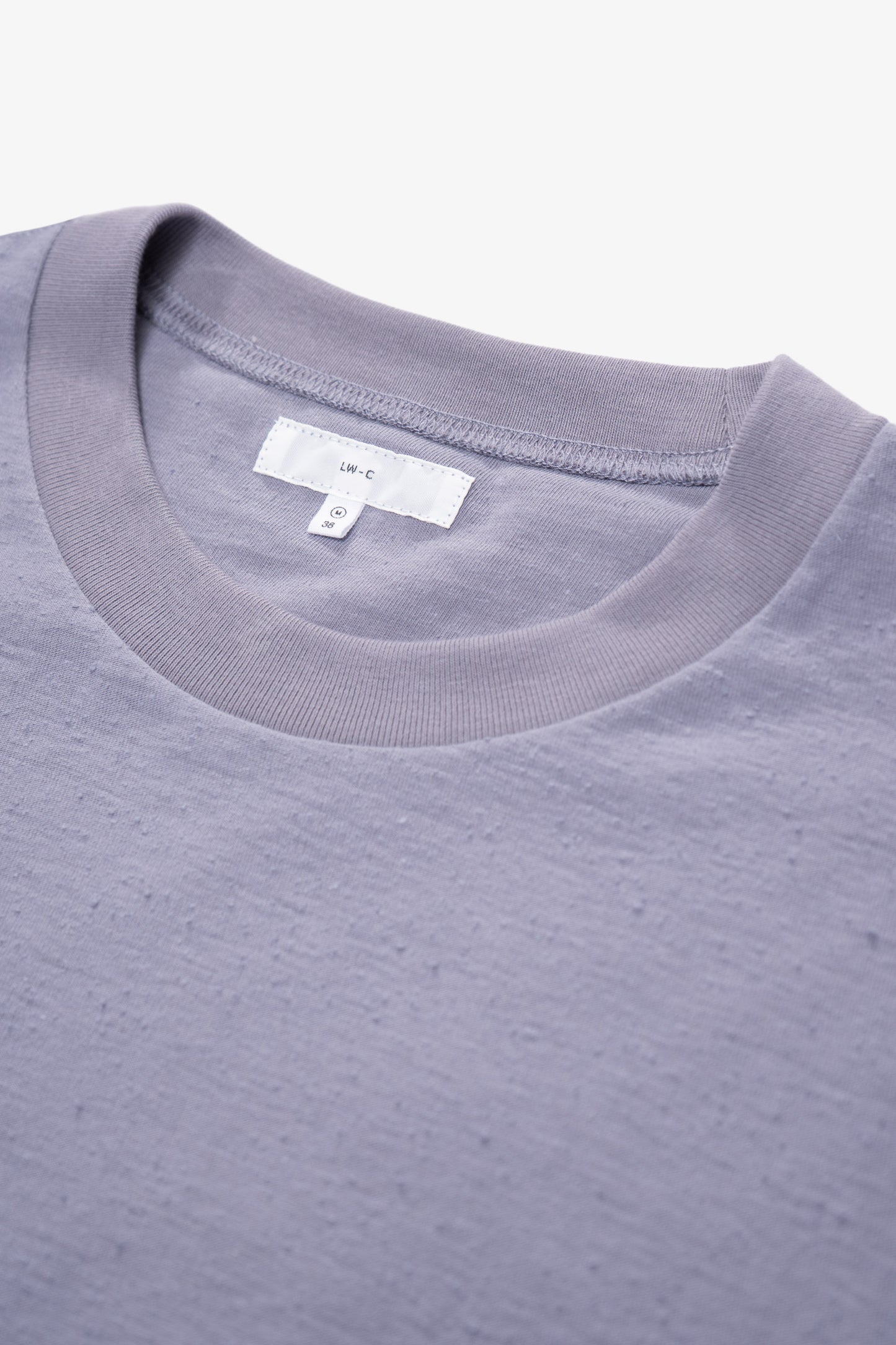 Collar detail of LW160 Nep T-shirt