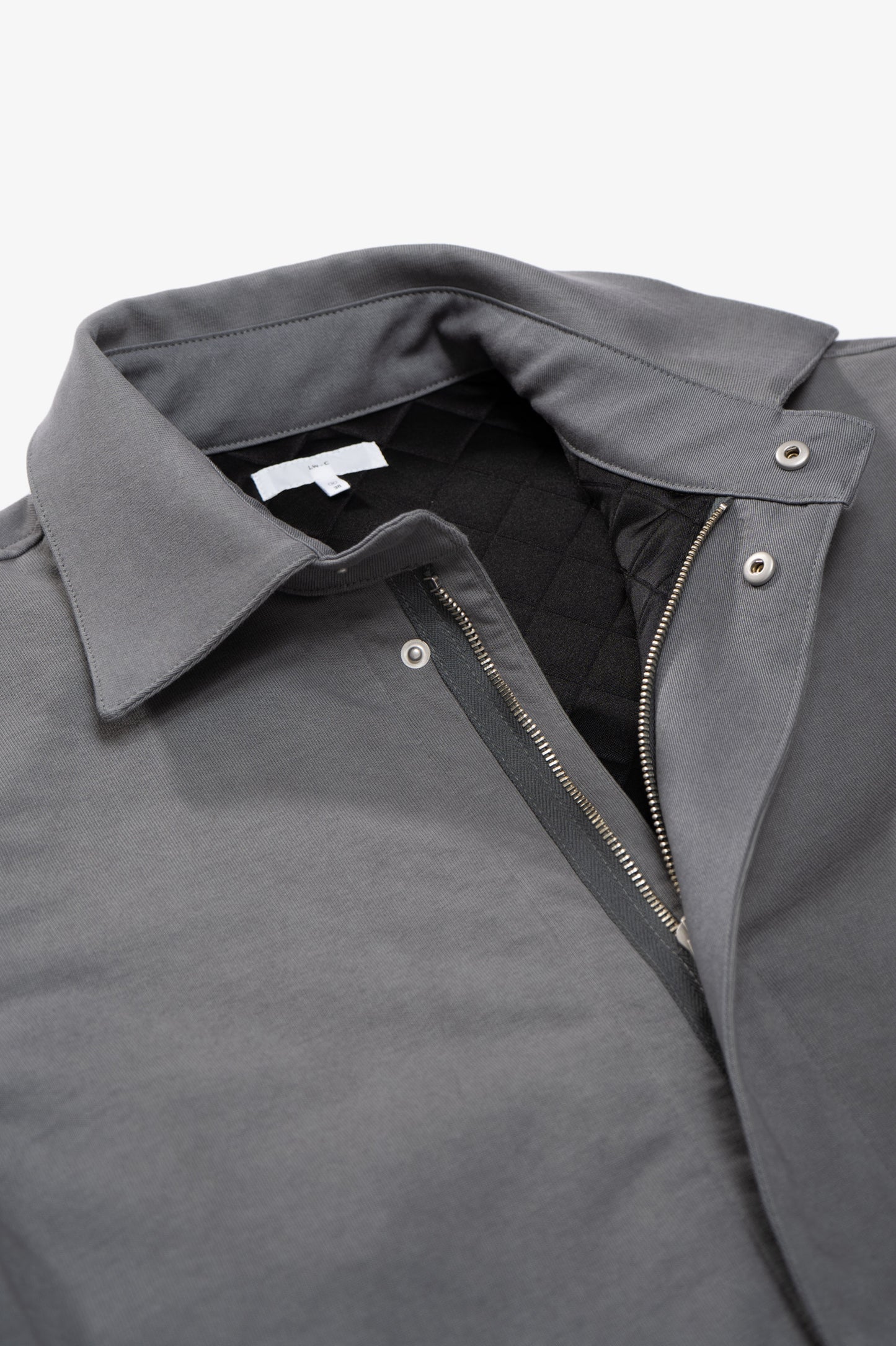 Front zipper detail of LW1985 Padded Work Jacket