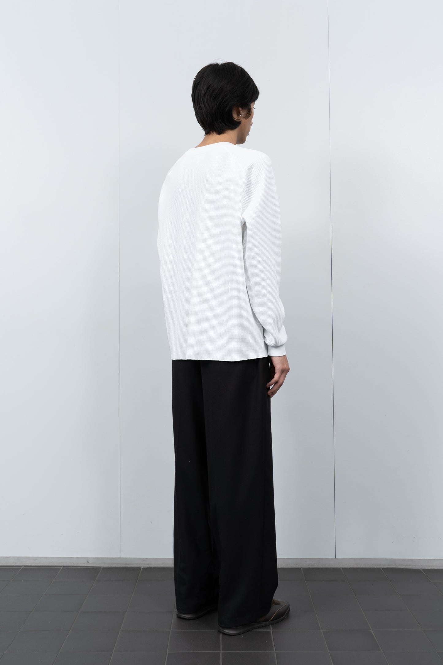 LW217 Raglan Thermal in White on a model