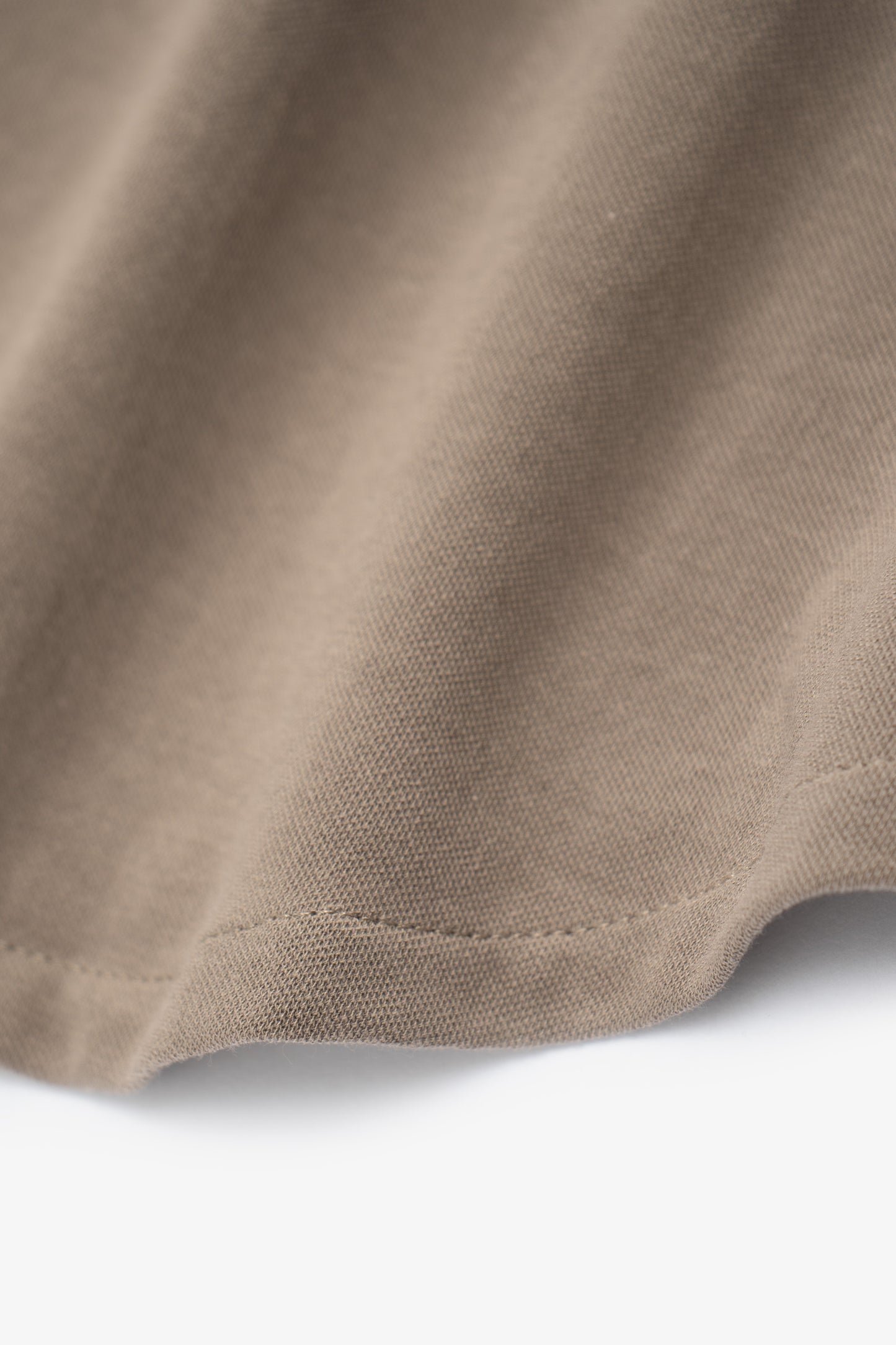 Fabric ripple detail LW423SS SS Pique Button Down in Anvil Grey