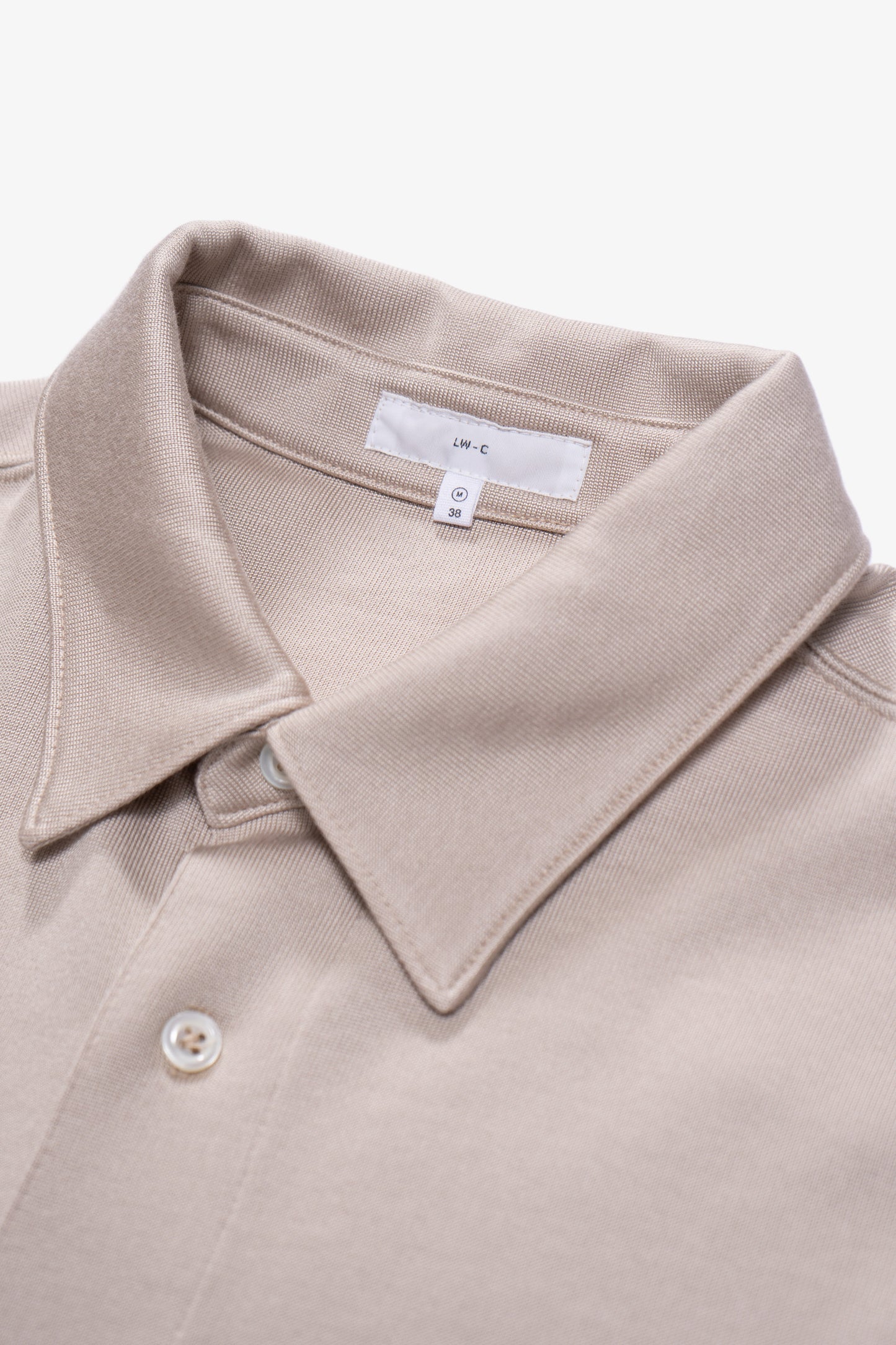 Collar detail of LW444CR LS Jersey Button Down in Off White