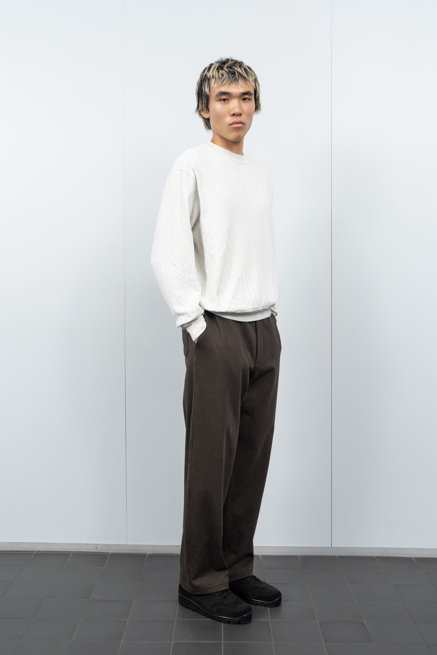 LW610Q Quilted Crewneck in Off White on a model