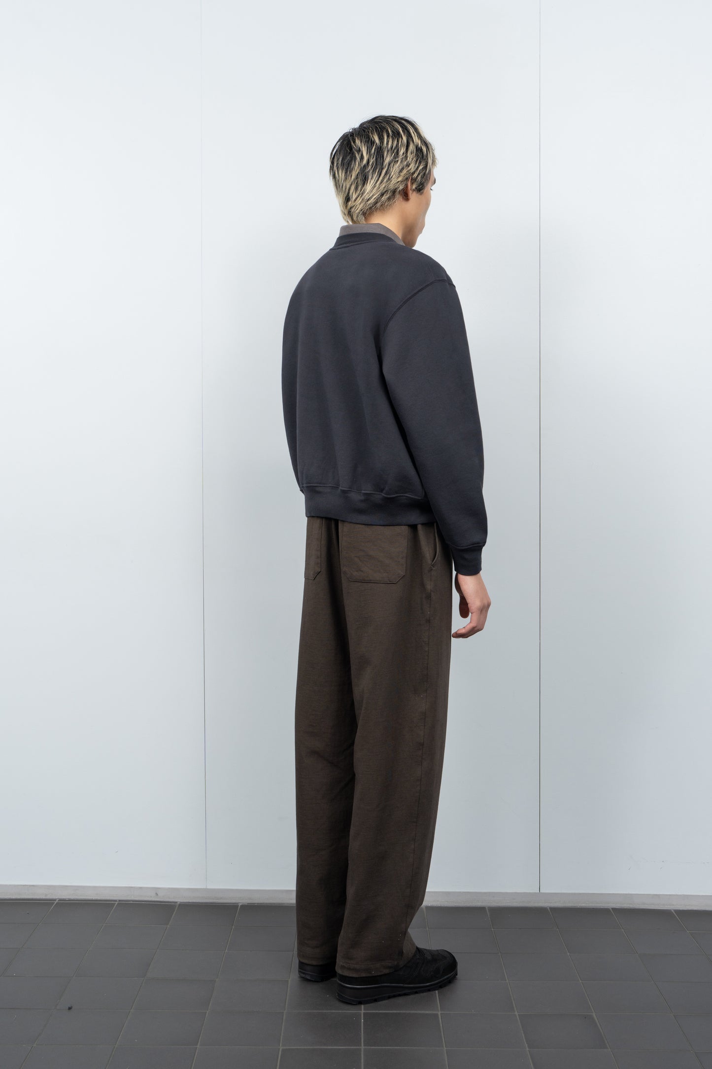 LW612 Mini Crewneck in Pigment Mineral on a model