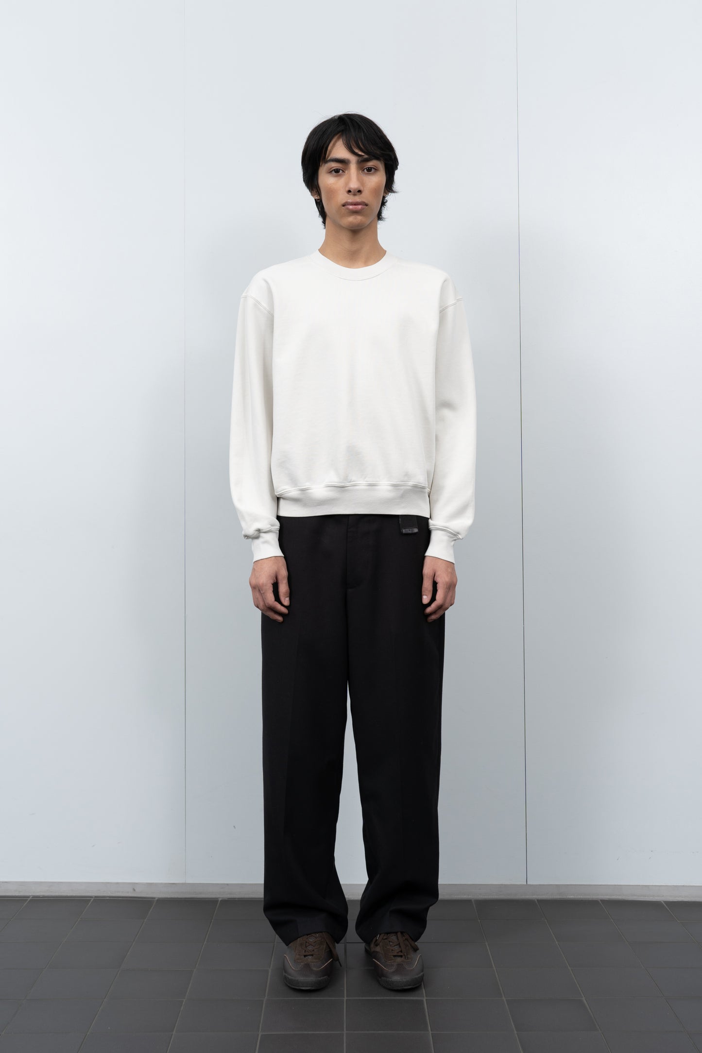 LW612 Mini Crewneck in Off White on a model
