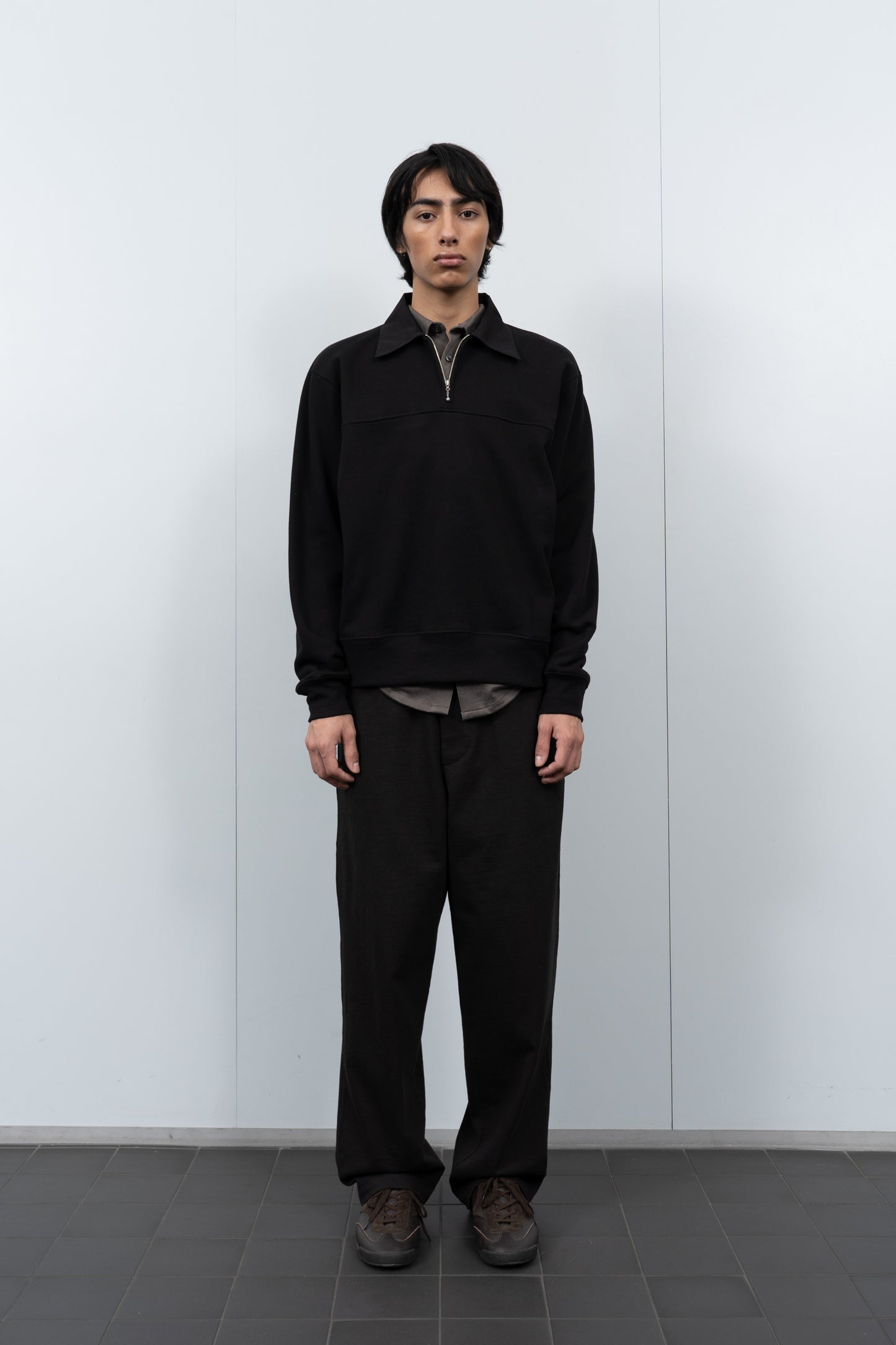 LW635 Anderson Quarter Zip in Black on a model