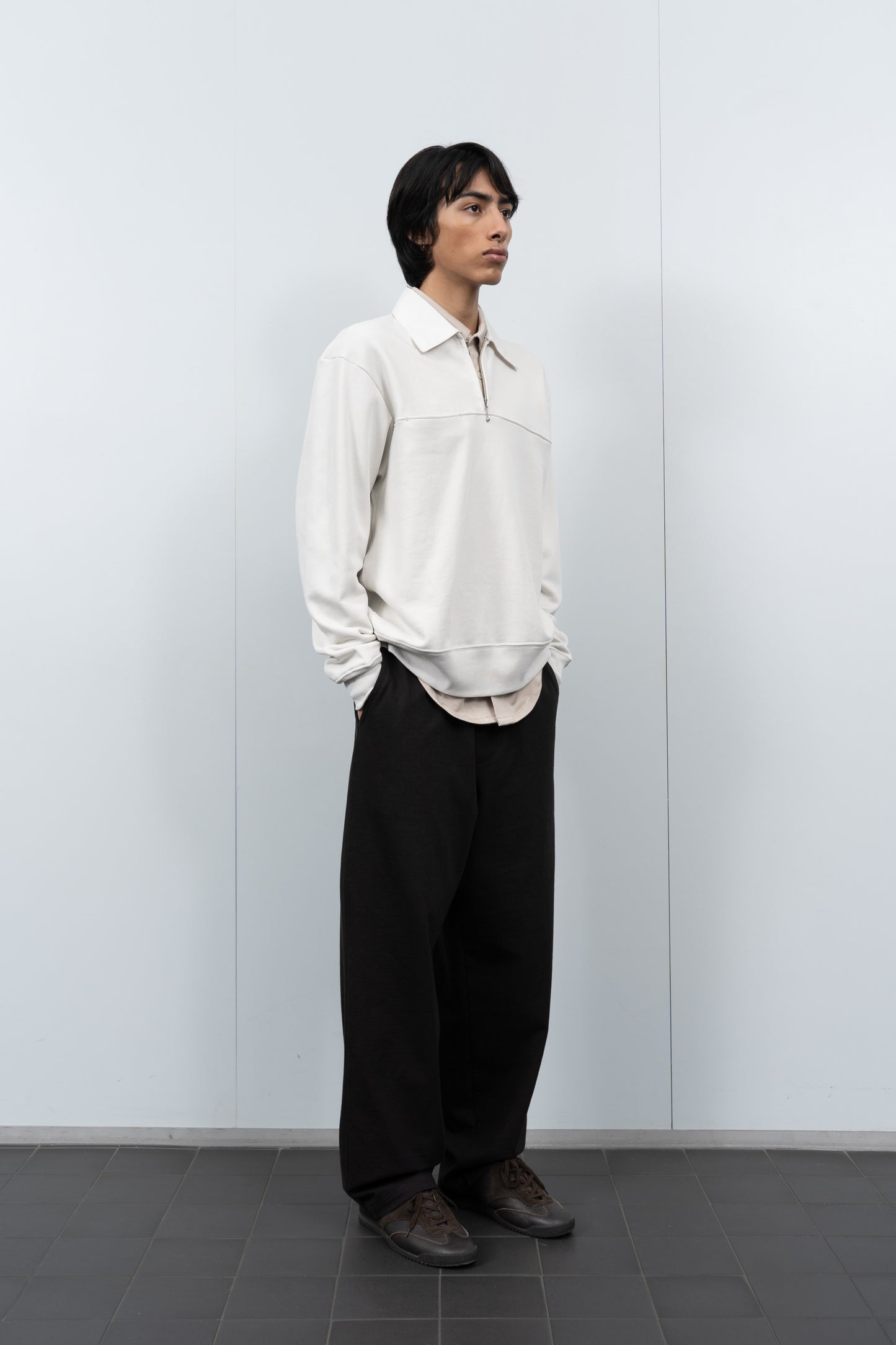 LW635 Anderson Quarter Zip in Off White on a model