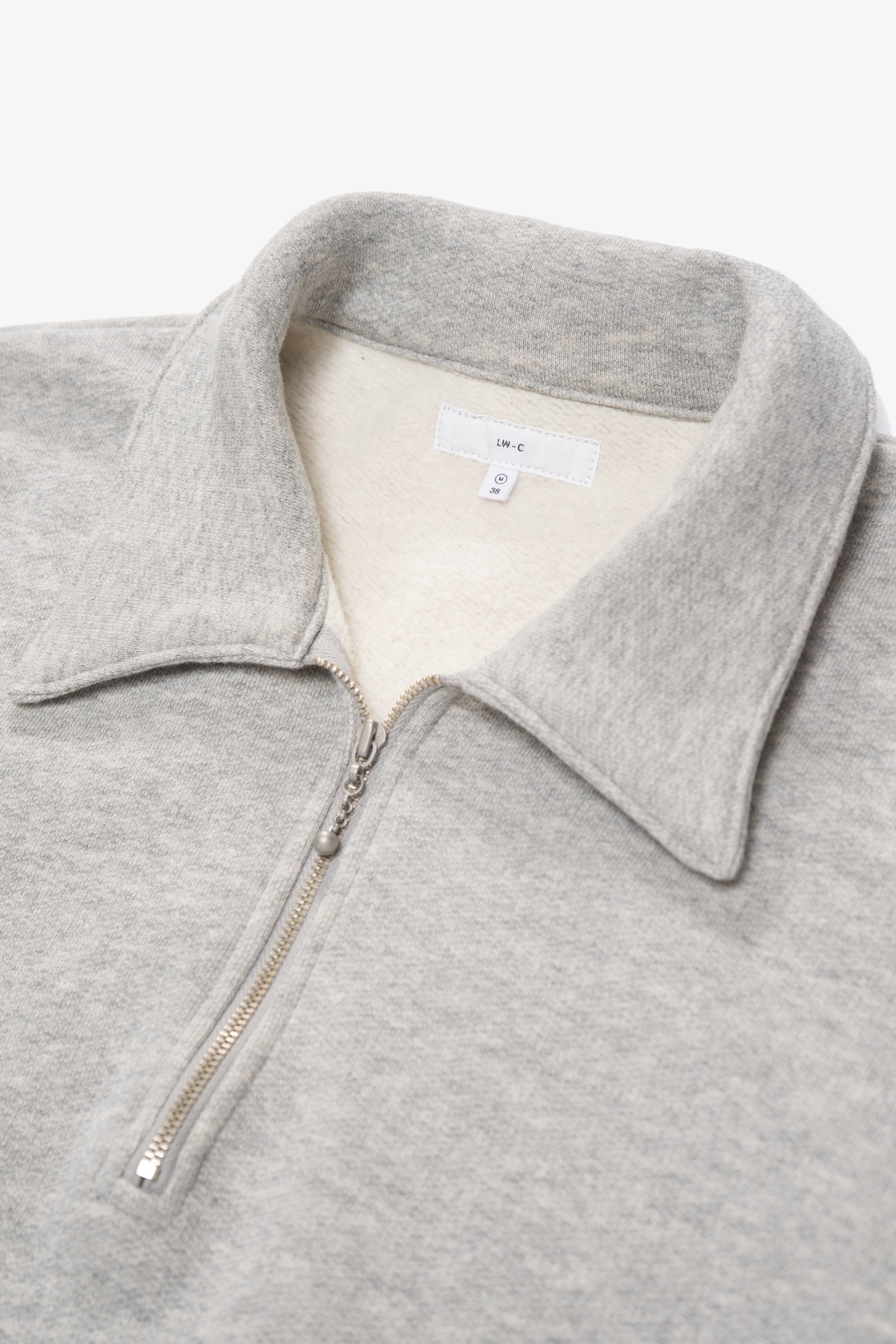 Collar detail of LW636C Quarter Zip Sweatshirt