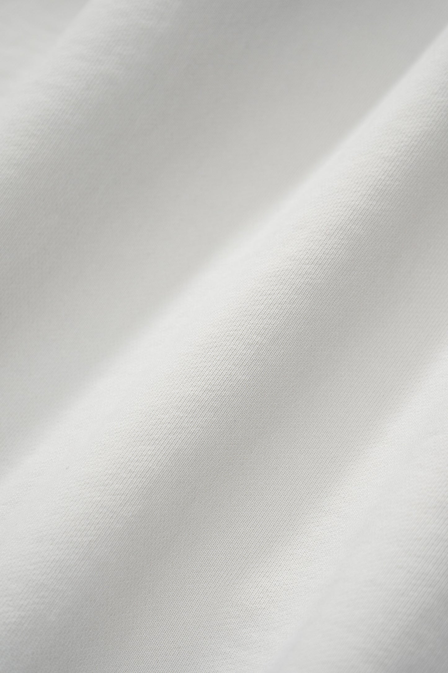 Fabric ripple detail of LW680 Super Weighted Hoodie in Off White