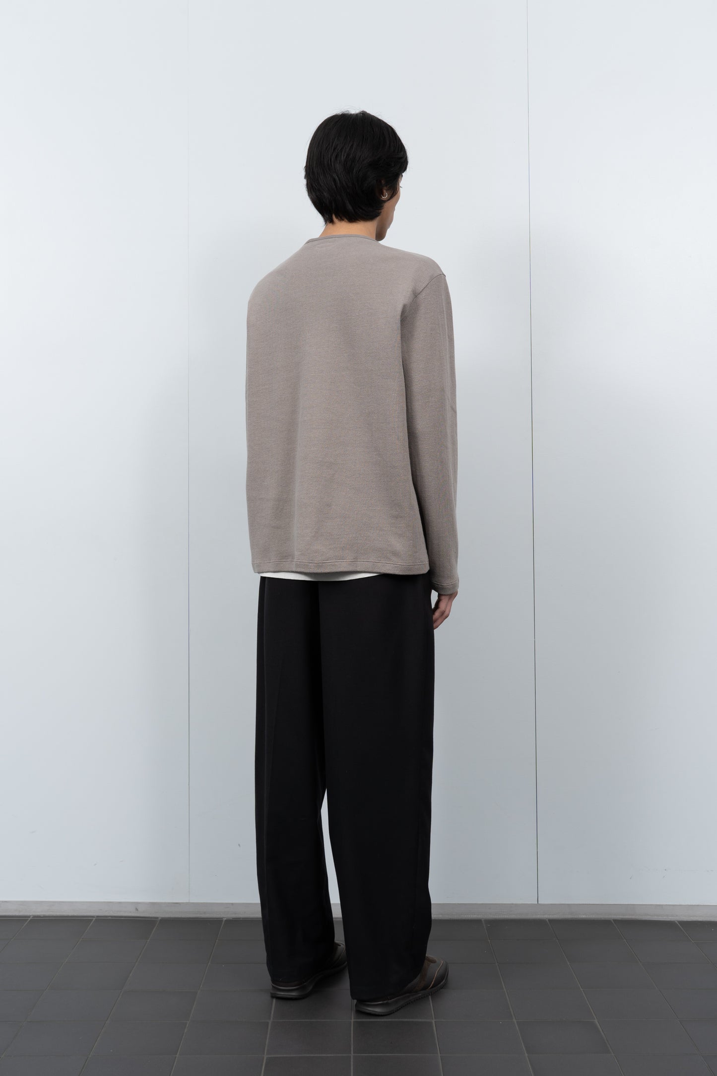 LW777CL Double Knit Sweater in Anvil Grey on a model