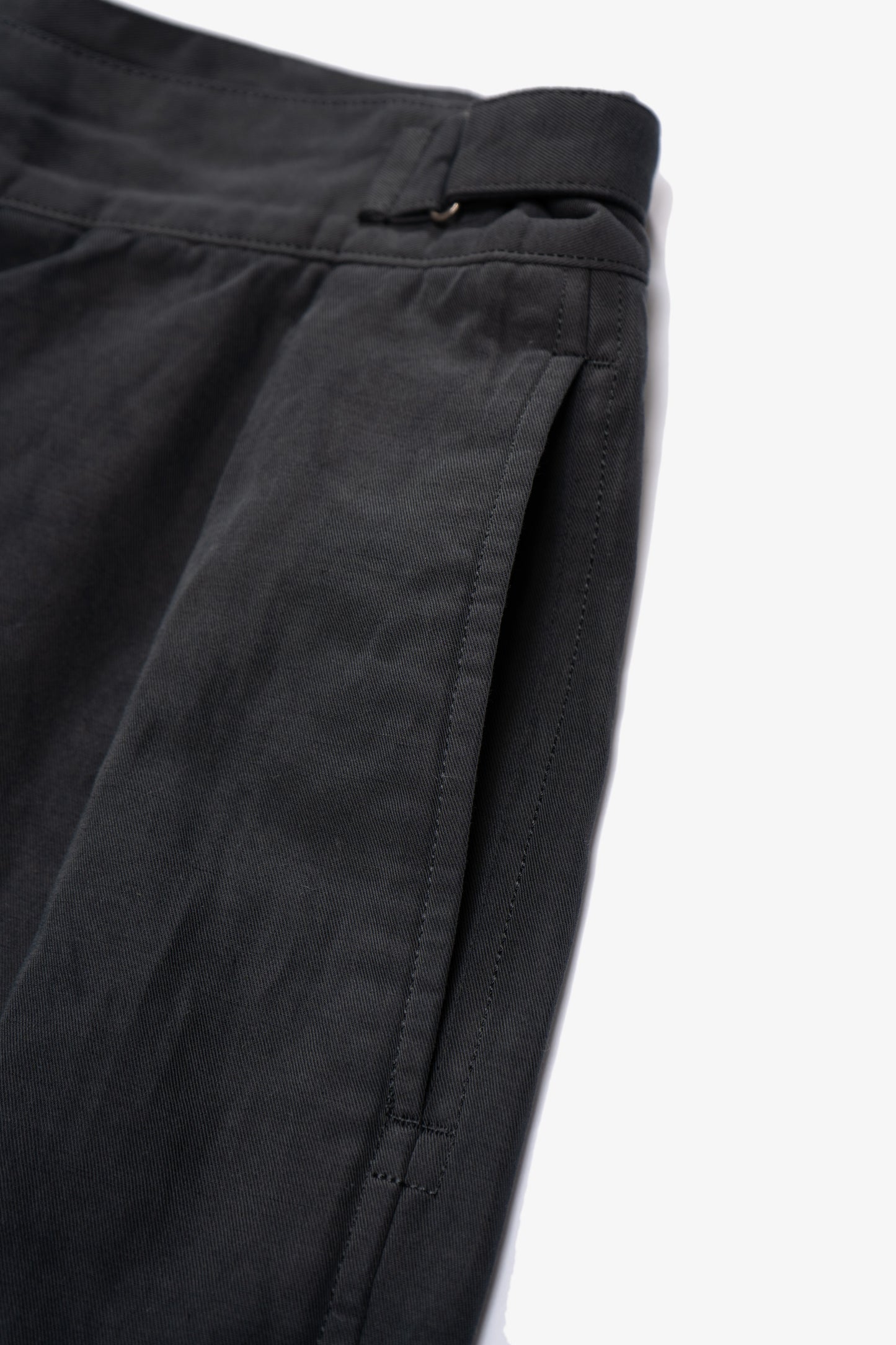 LW - C x KAPTAIN SUNSHINE COTTON LINEN SHORT - CHARCOAL