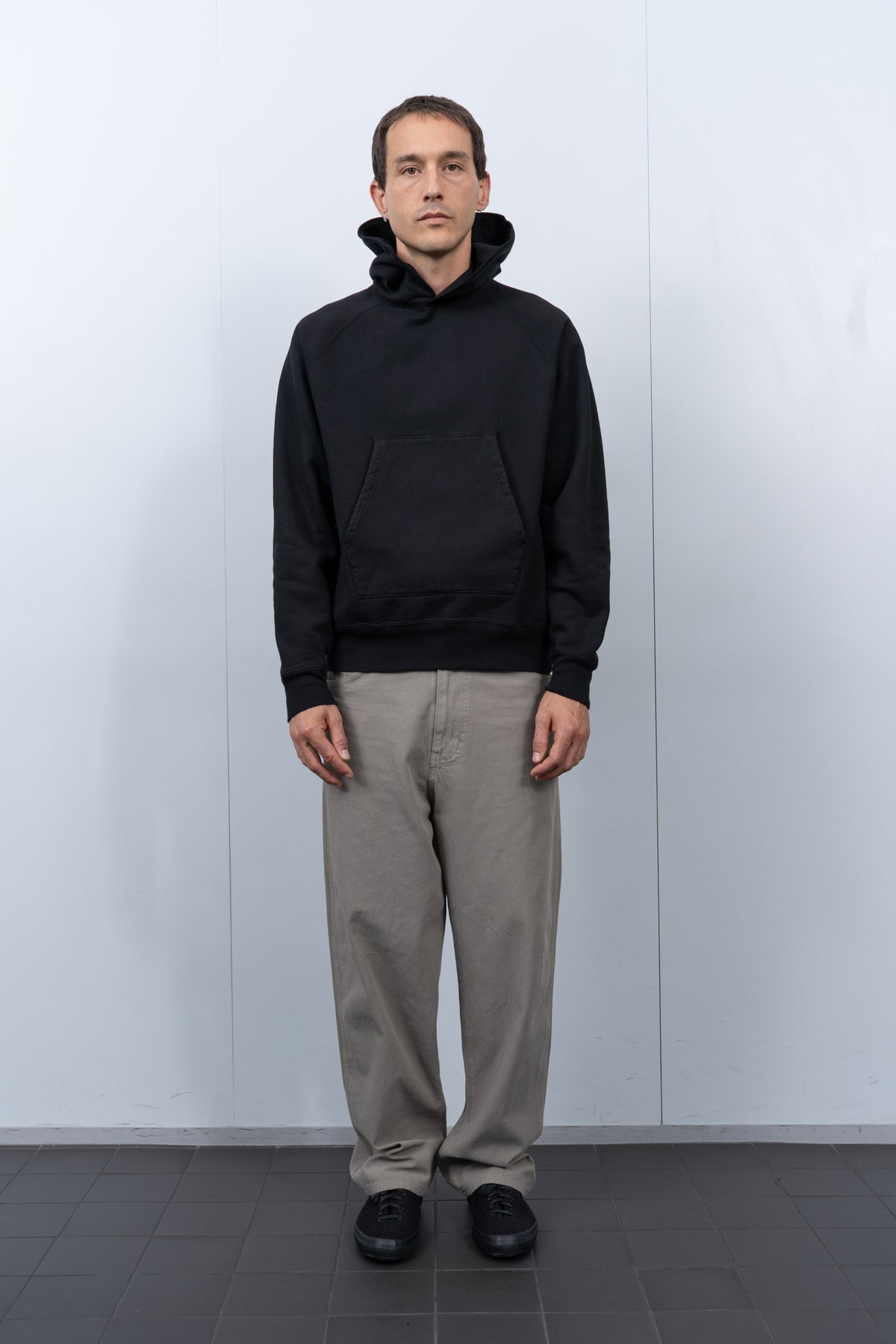SUPER WEIGHTED HOODIE - BLACK