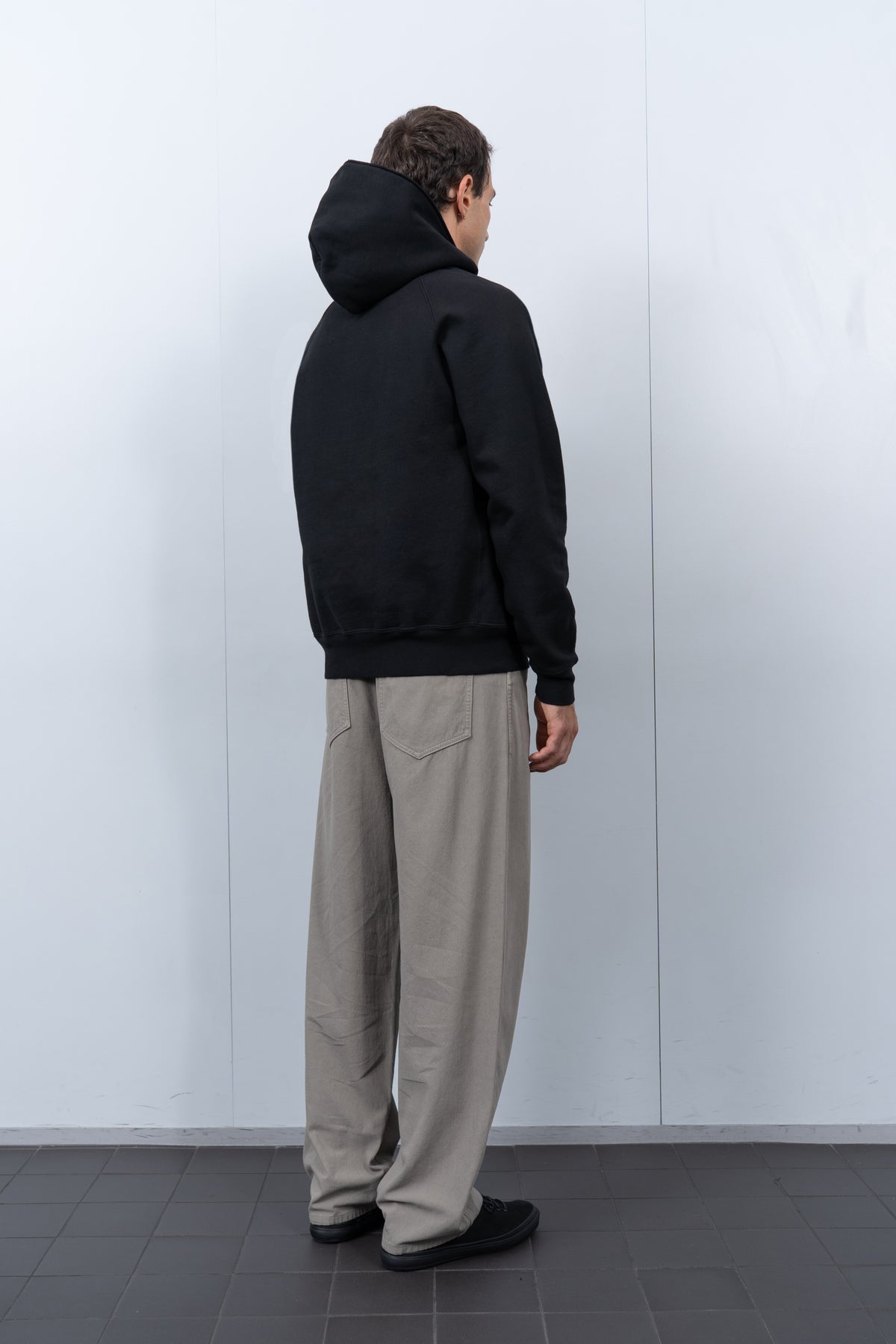 SUPER WEIGHTED HOODIE - BLACK