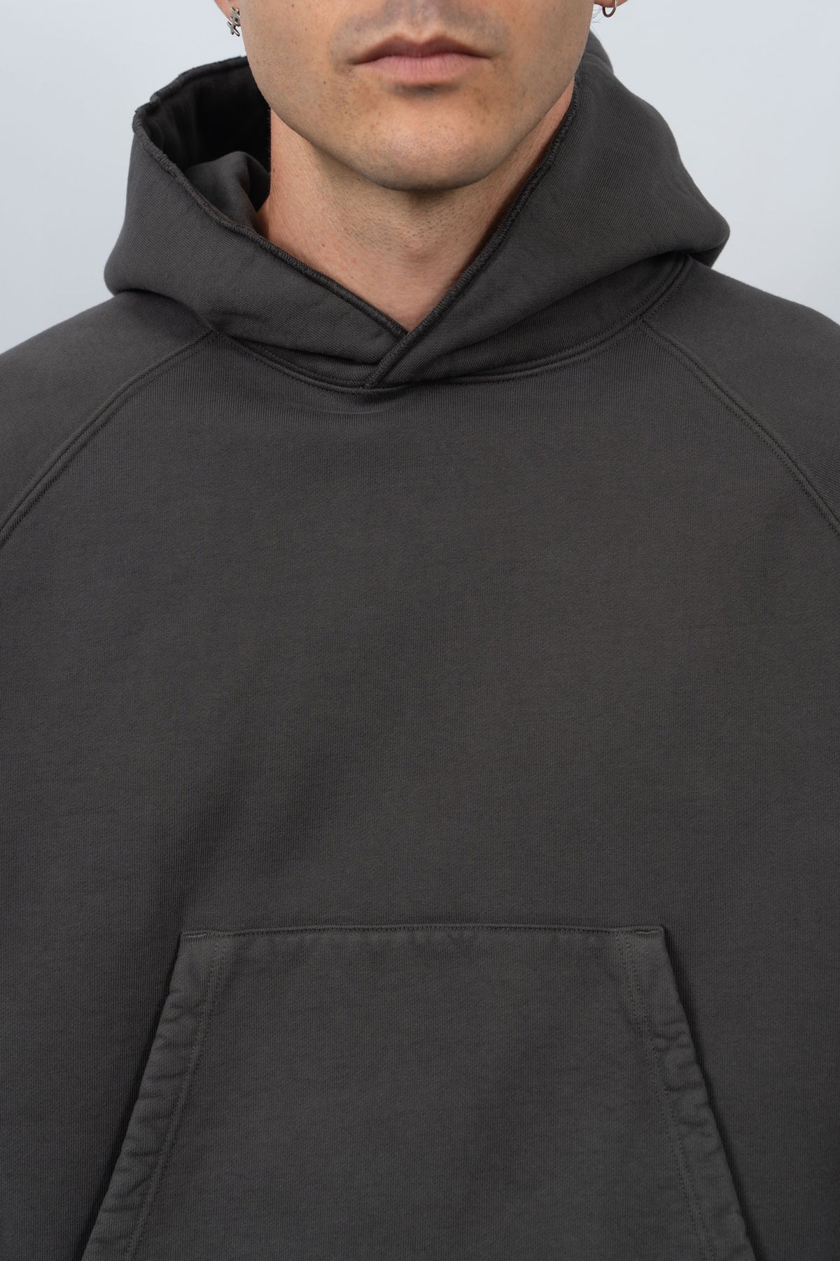 SUPER WEIGHTED HOODIE - GRANITE
