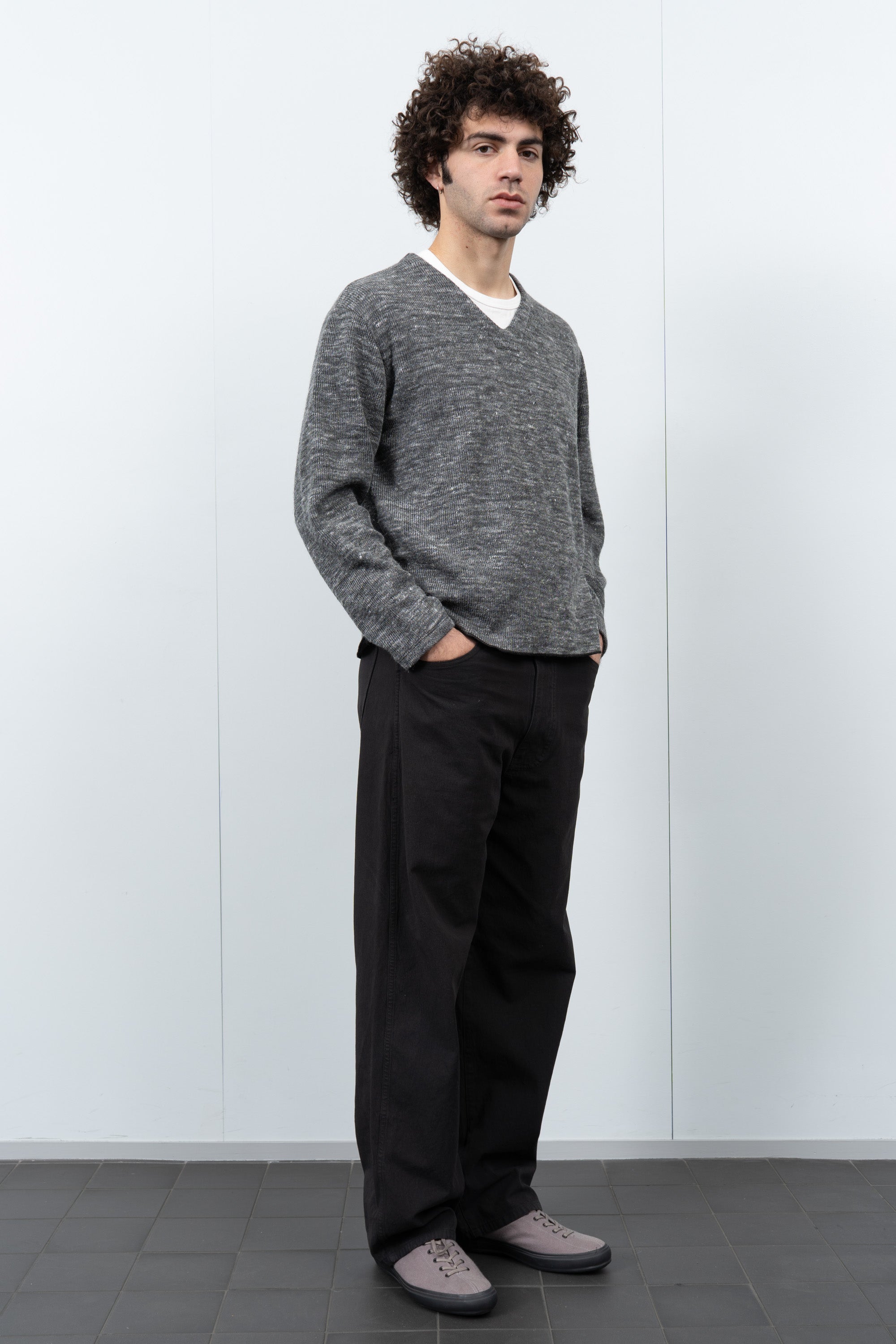 LINEN WOOL V-NECK - CHARCOAL MELANGE