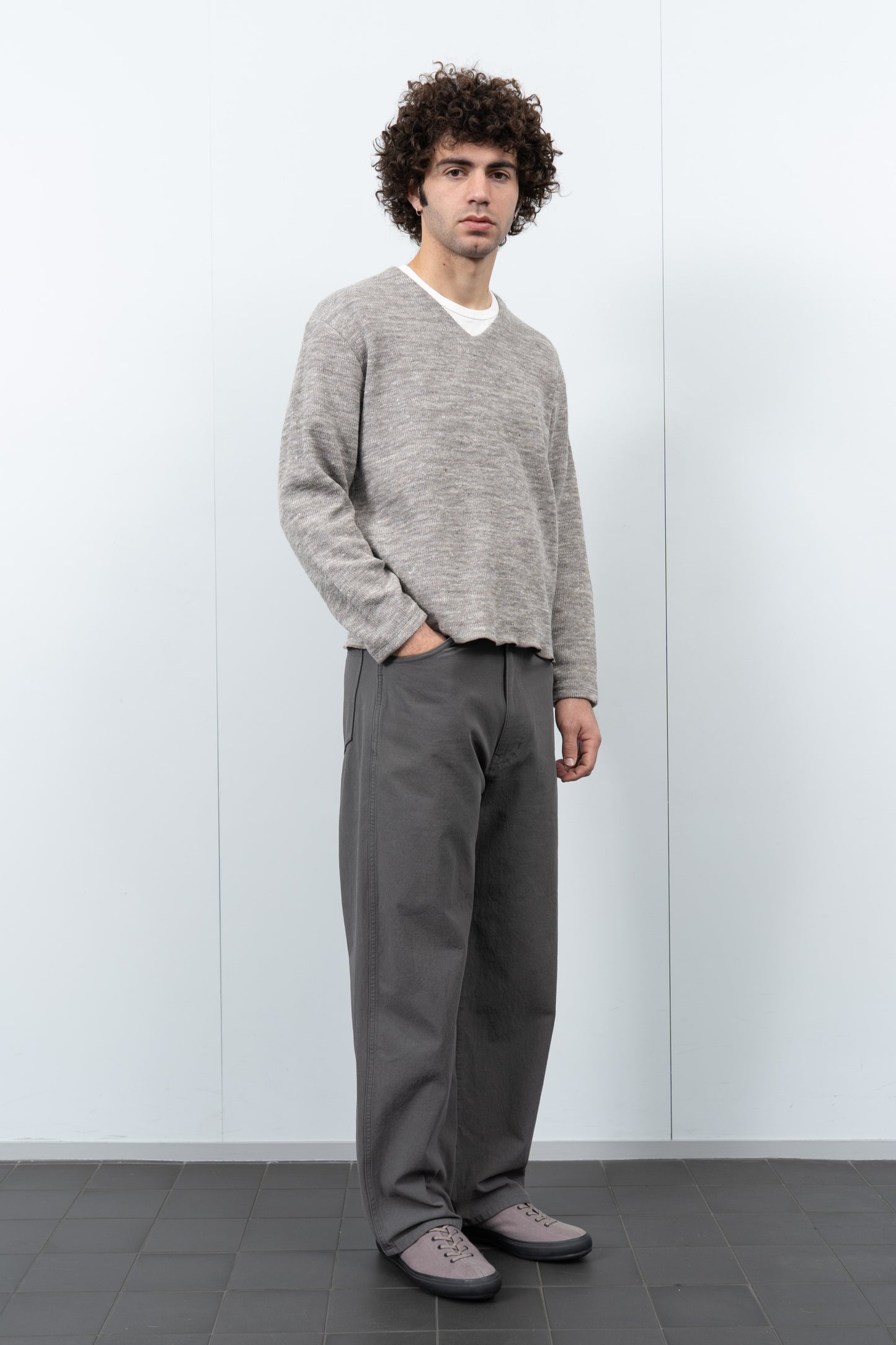 LINEN WOOL V-NECK - GREY MELANGE