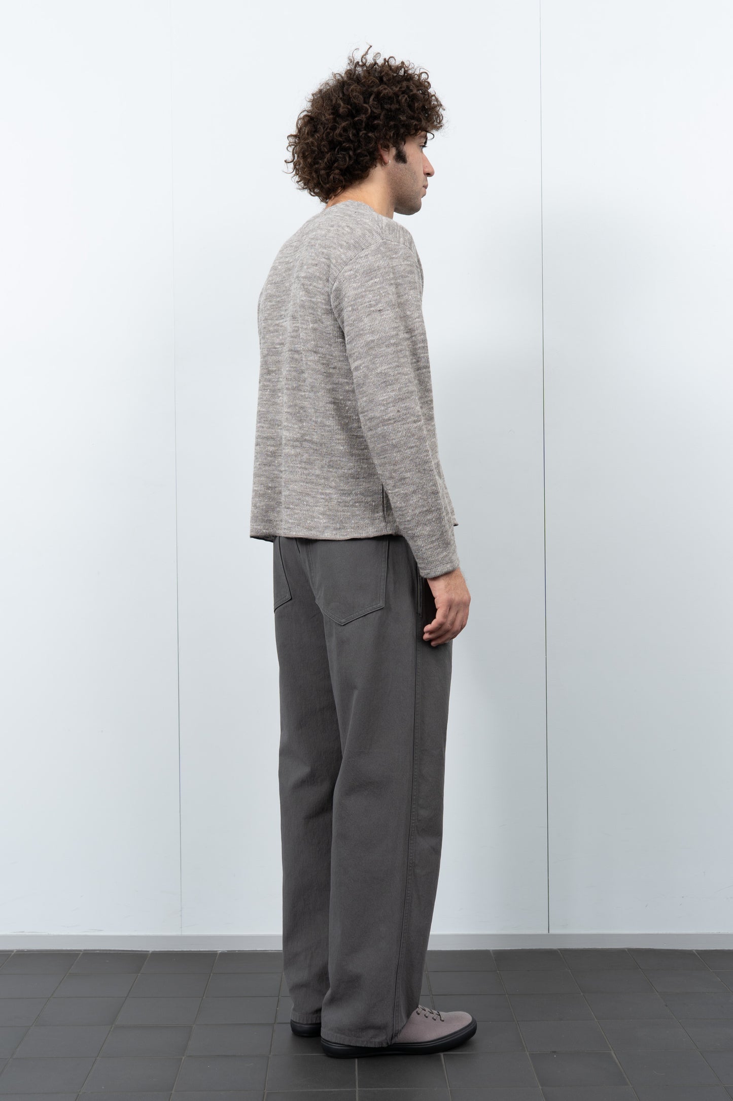 LINEN WOOL V-NECK - GREY MELANGE