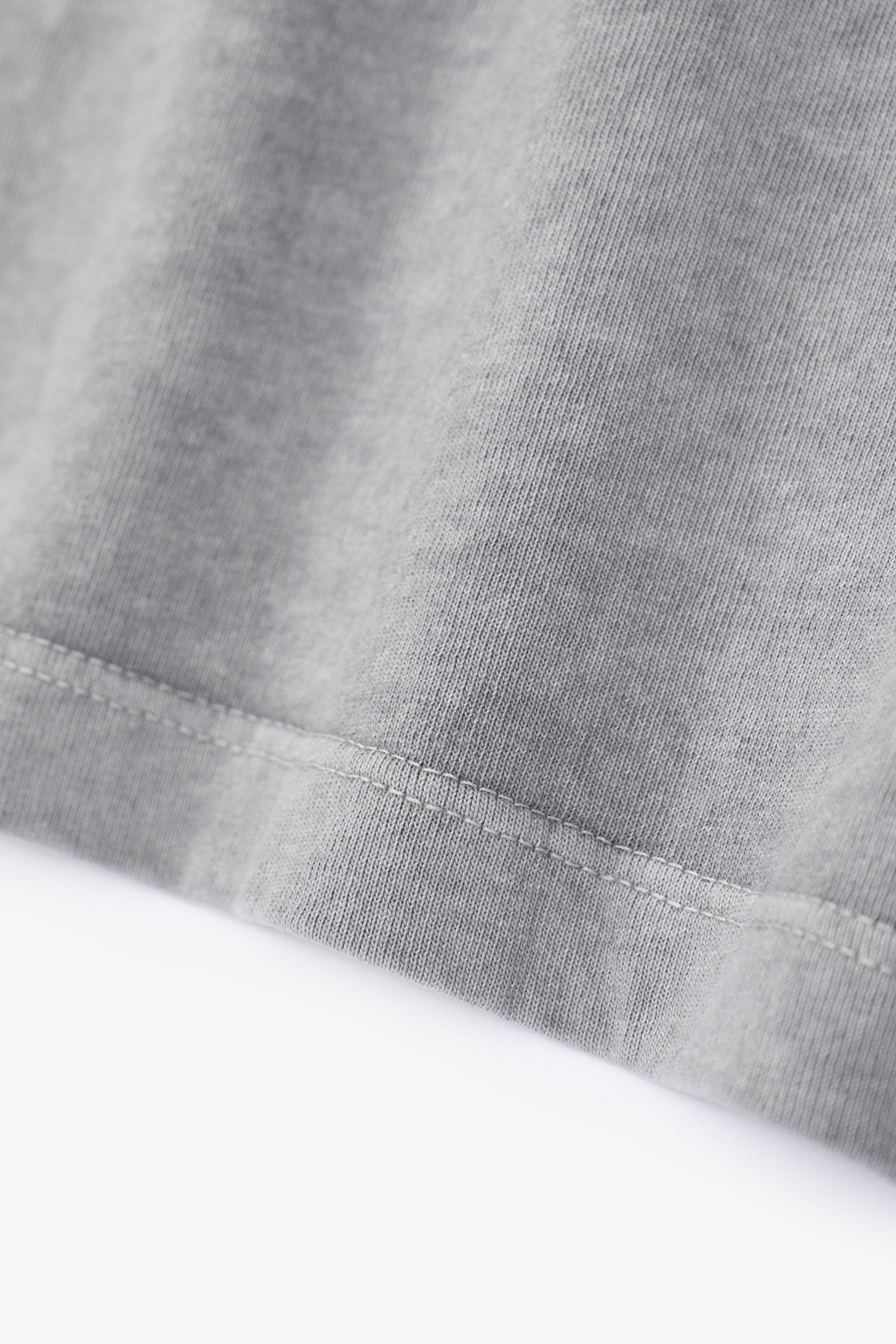 TRI-PANEL L/S T-SHIRT - PIGMENT CHALK – LADY WHITE CO.