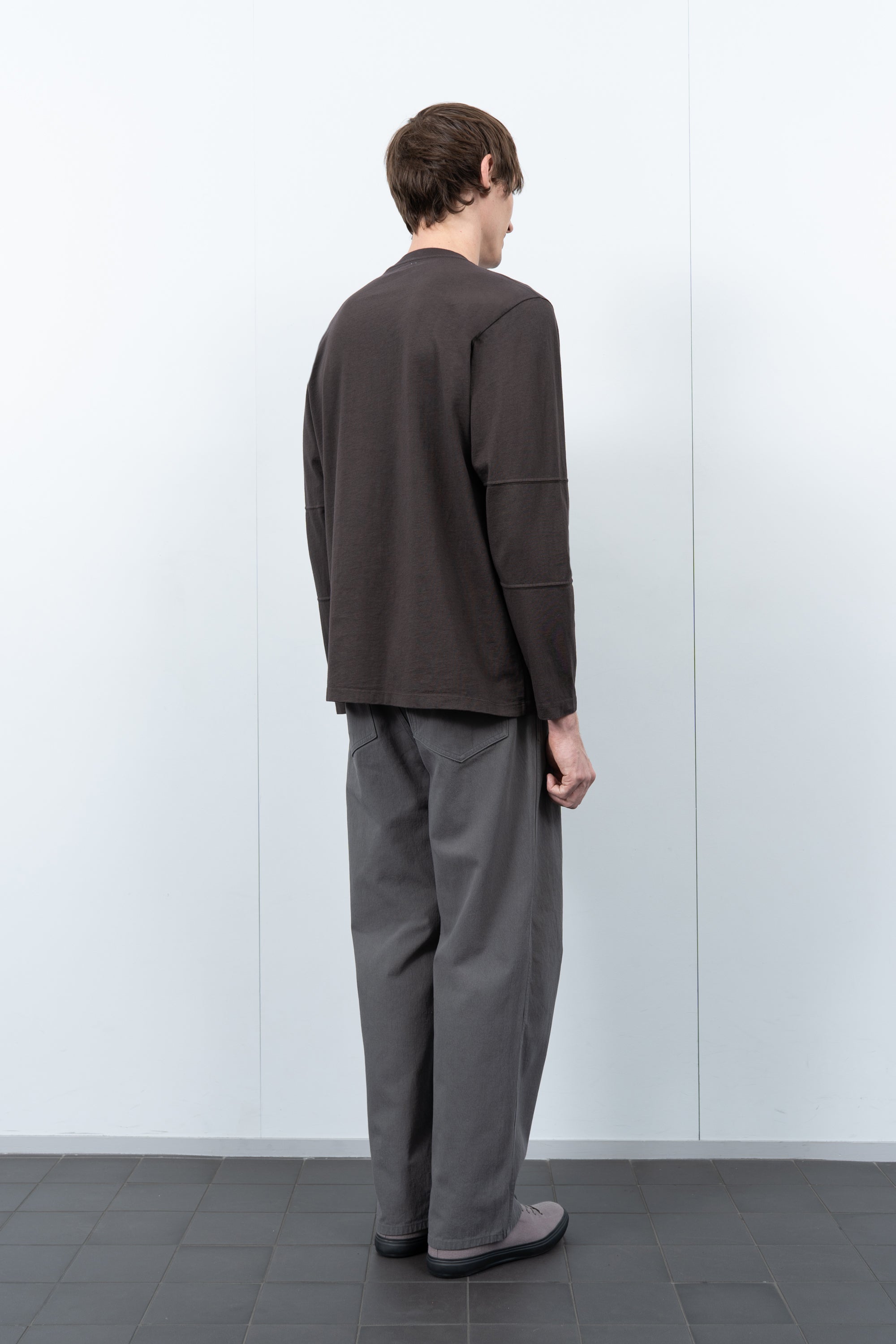 TRI-PANEL L/S T-SHIRT - BLACK MUSHROOM – LADY WHITE CO.