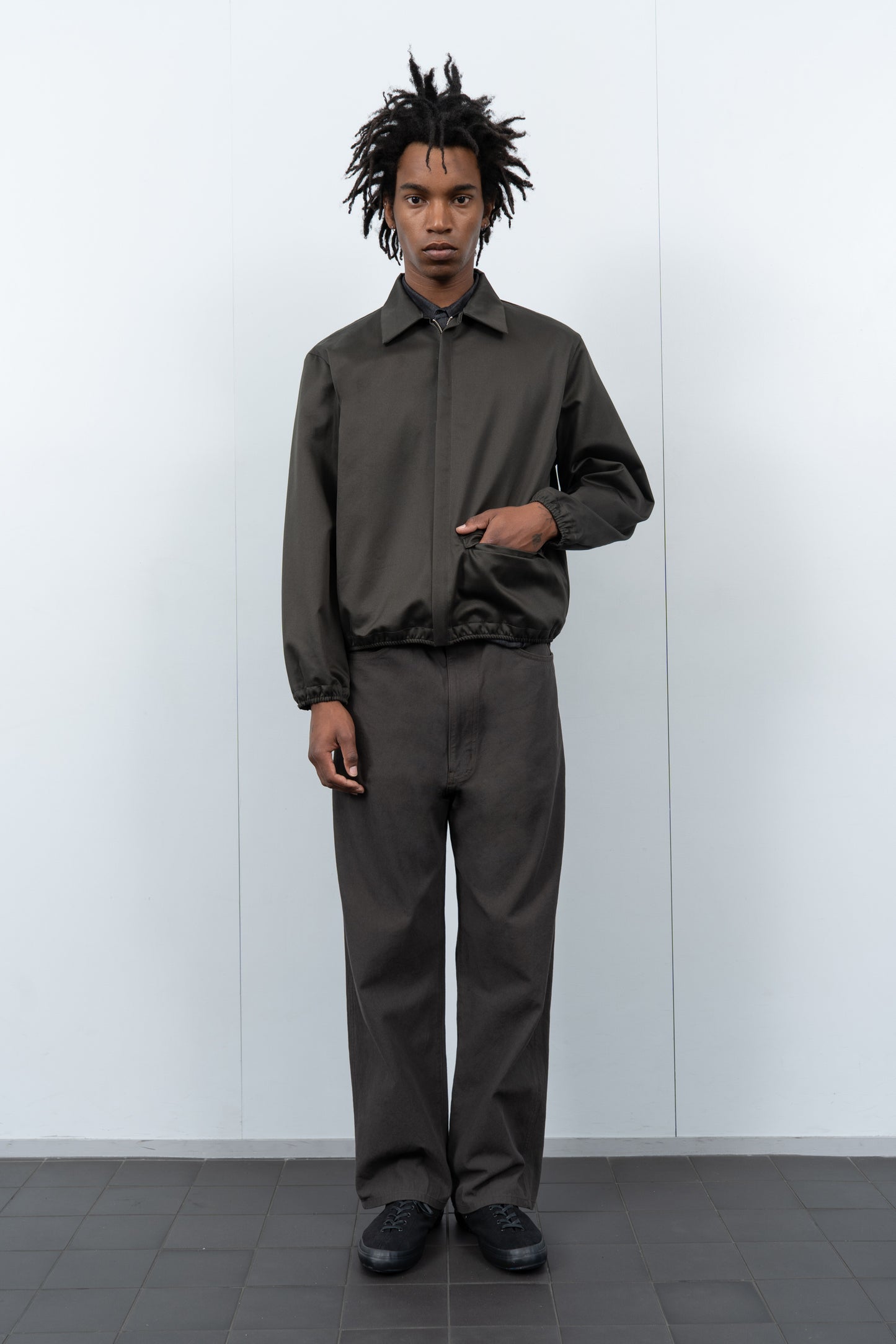 POINT JACKET - BLACK OLIVE