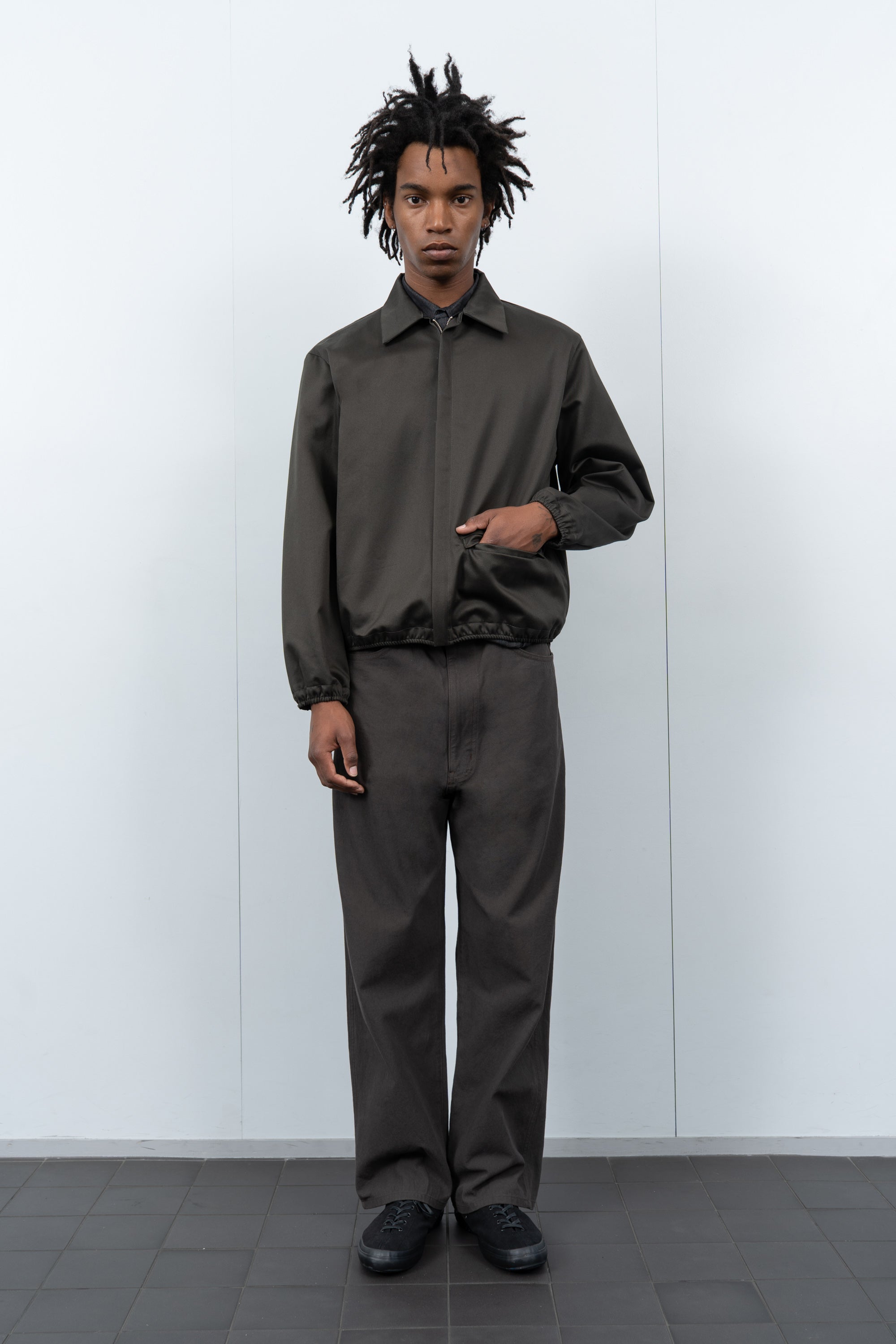 POINT JACKET - BLACK OLIVE