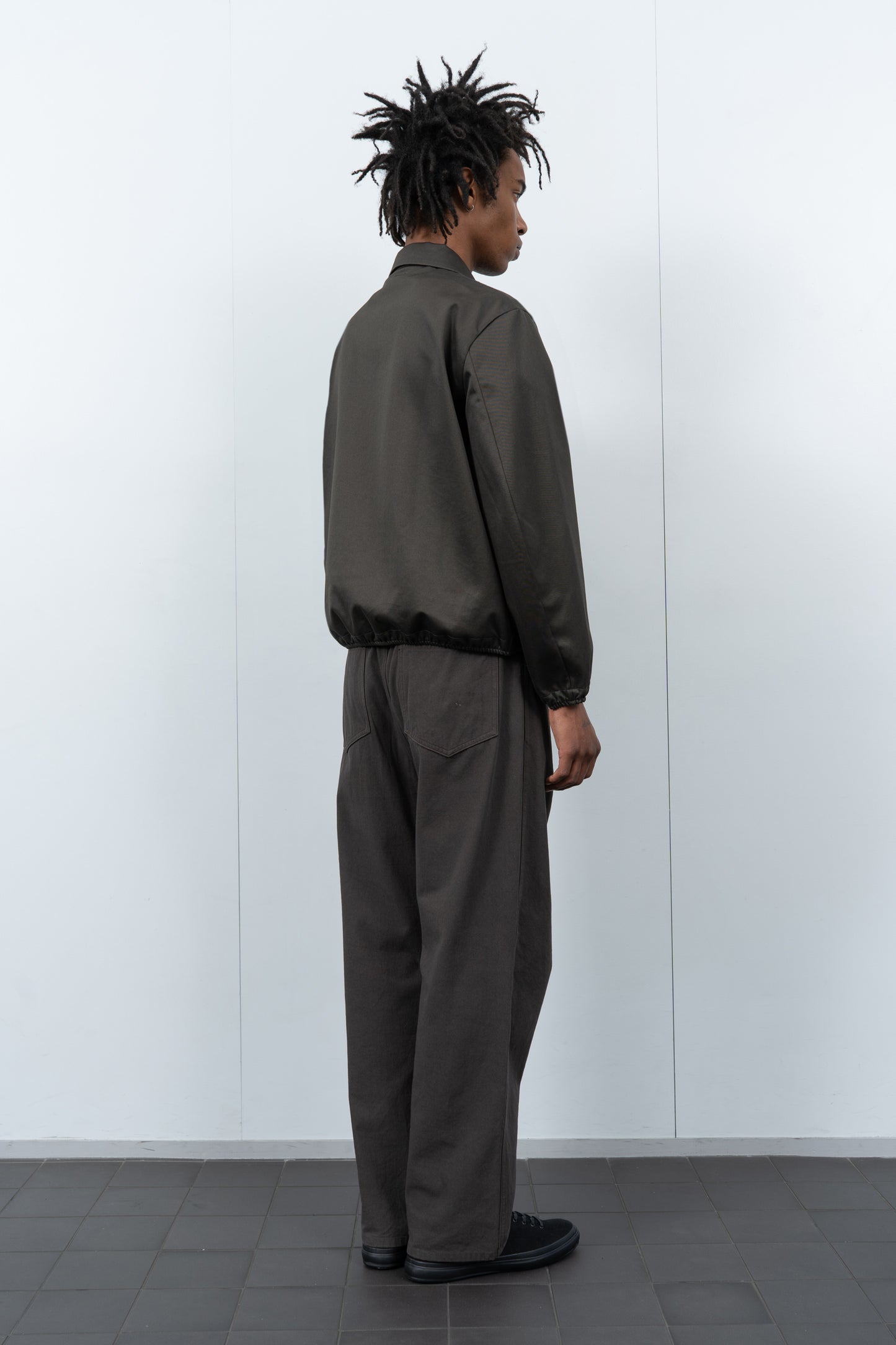 POINT JACKET - BLACK OLIVE