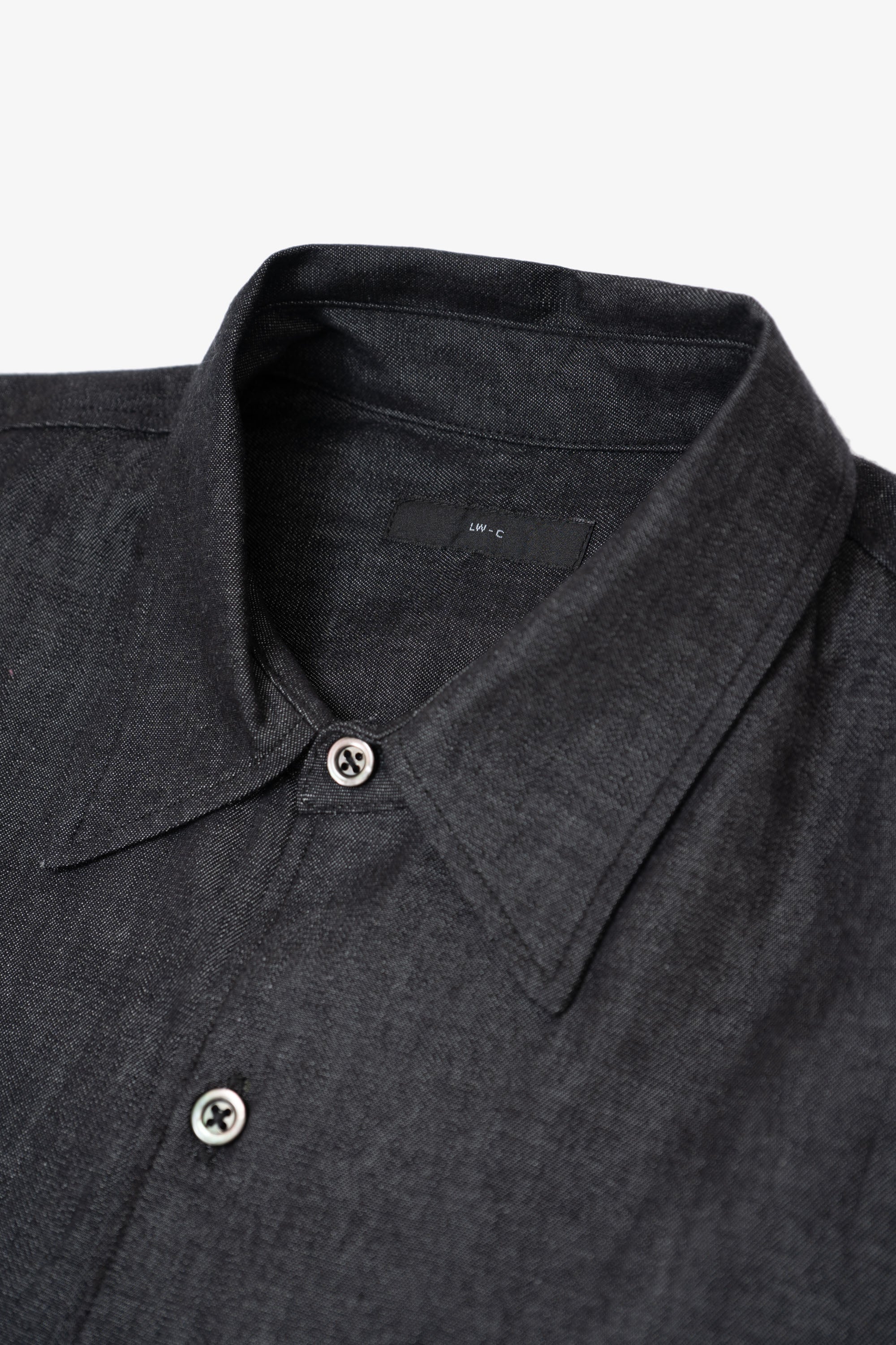 LYNN CHAMBRAY S/S SHIRT - BLACK CHAMBRAY