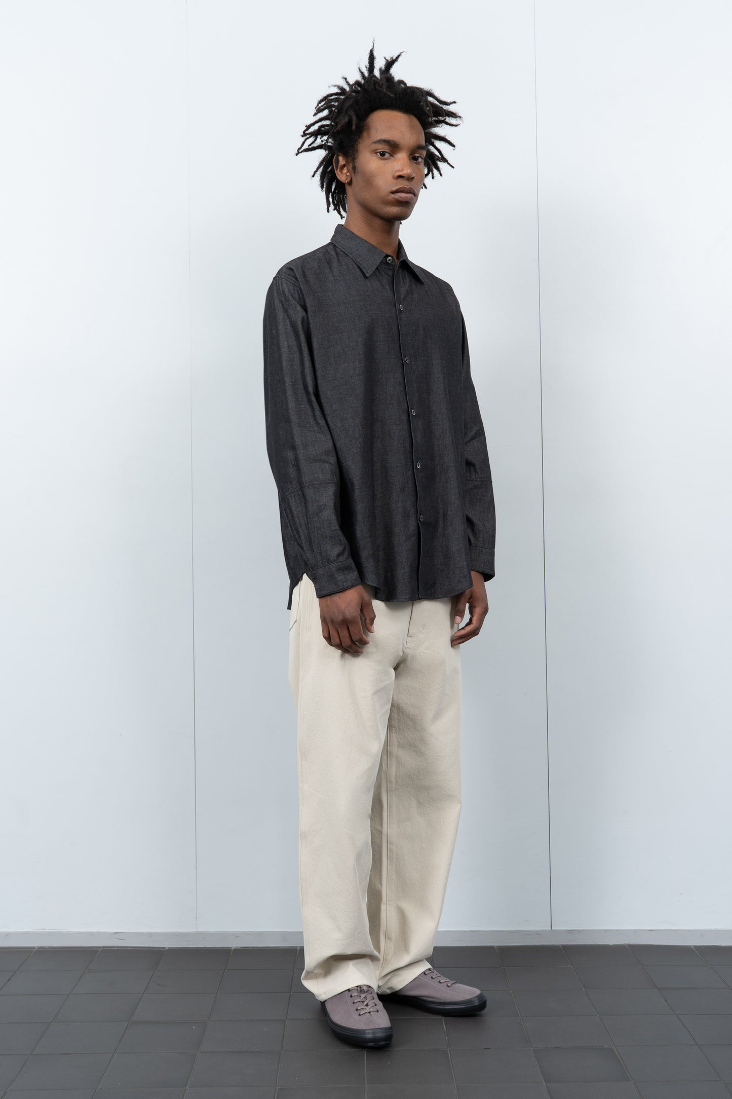 LYNN CHAMBRAY L/S SHIRT - BLACK CHAMBRAY