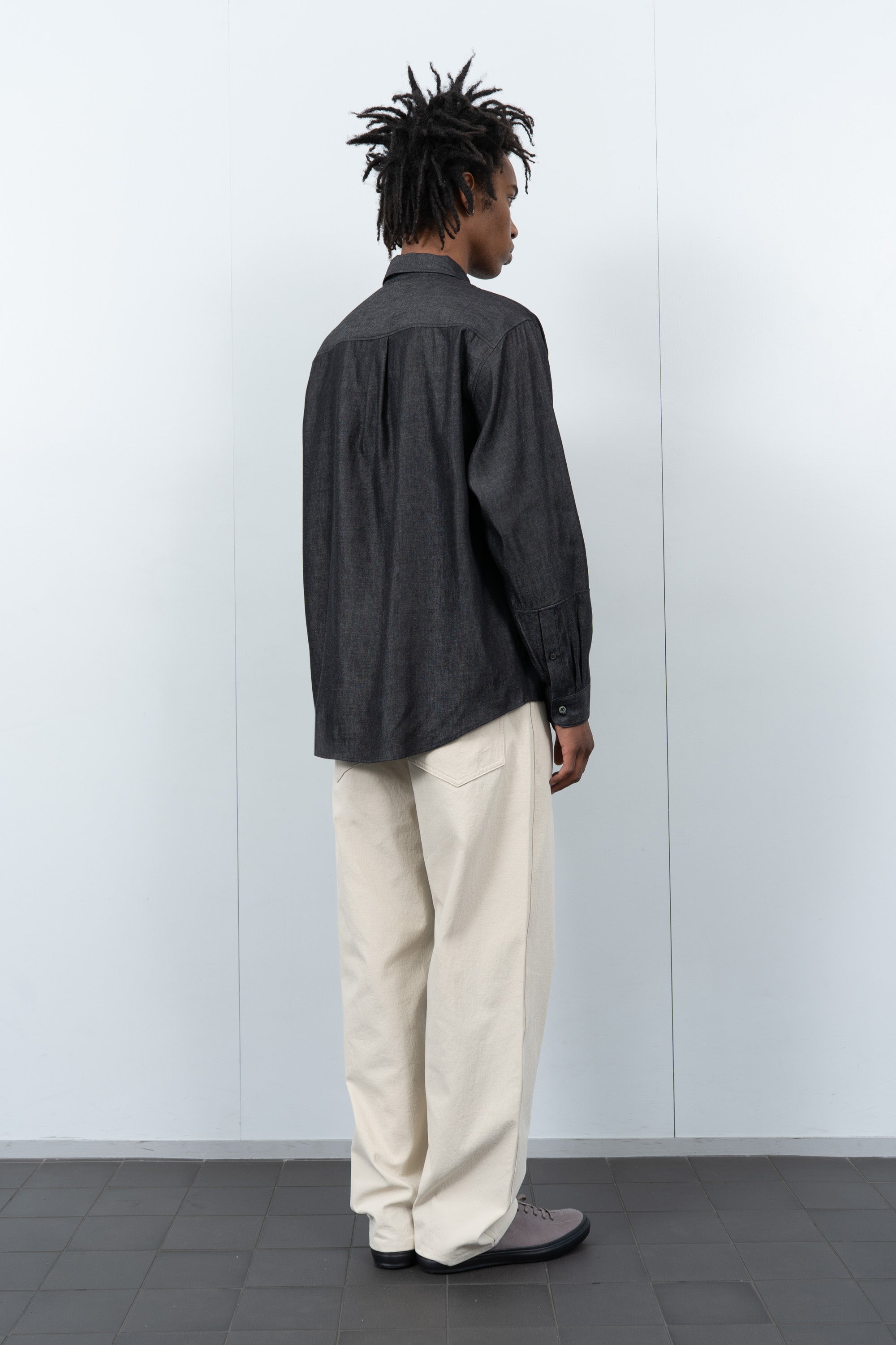 LYNN CHAMBRAY L/S SHIRT - BLACK CHAMBRAY