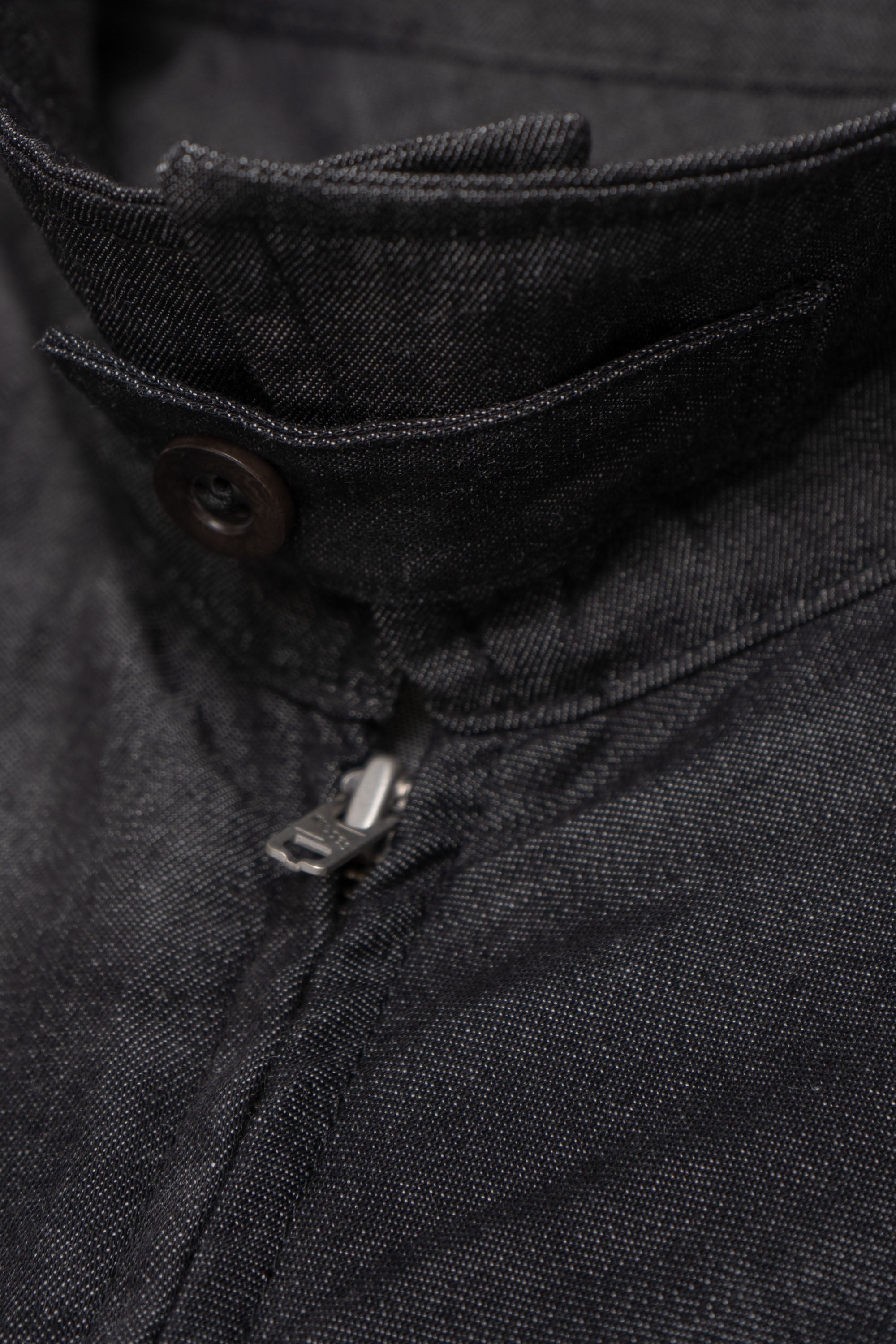 JOLIET ZIP SHIRT - BLACK CHAMBRAY