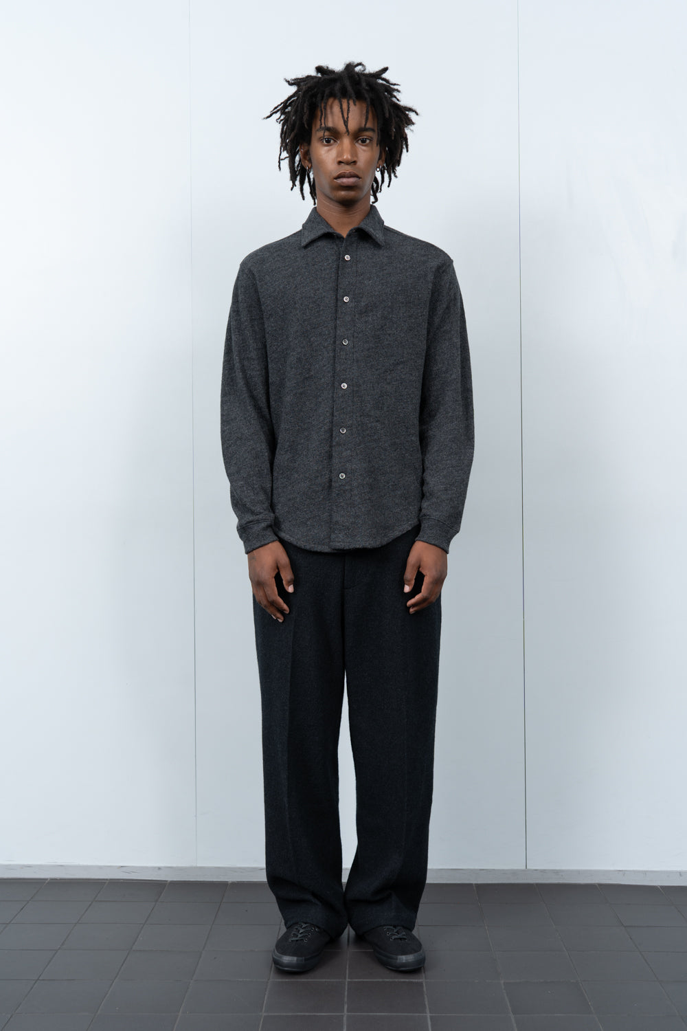 CRATER WOOL BUTTON UP - CHARCOAL