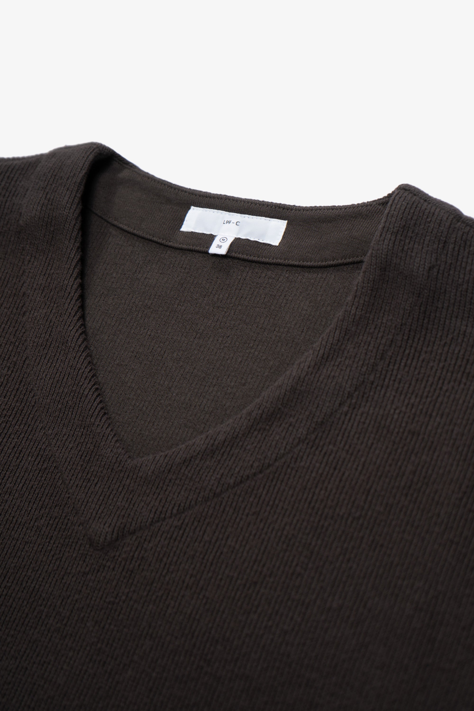 CROPPED V-NECK SWEATER - TIMBER – LADY WHITE CO.
