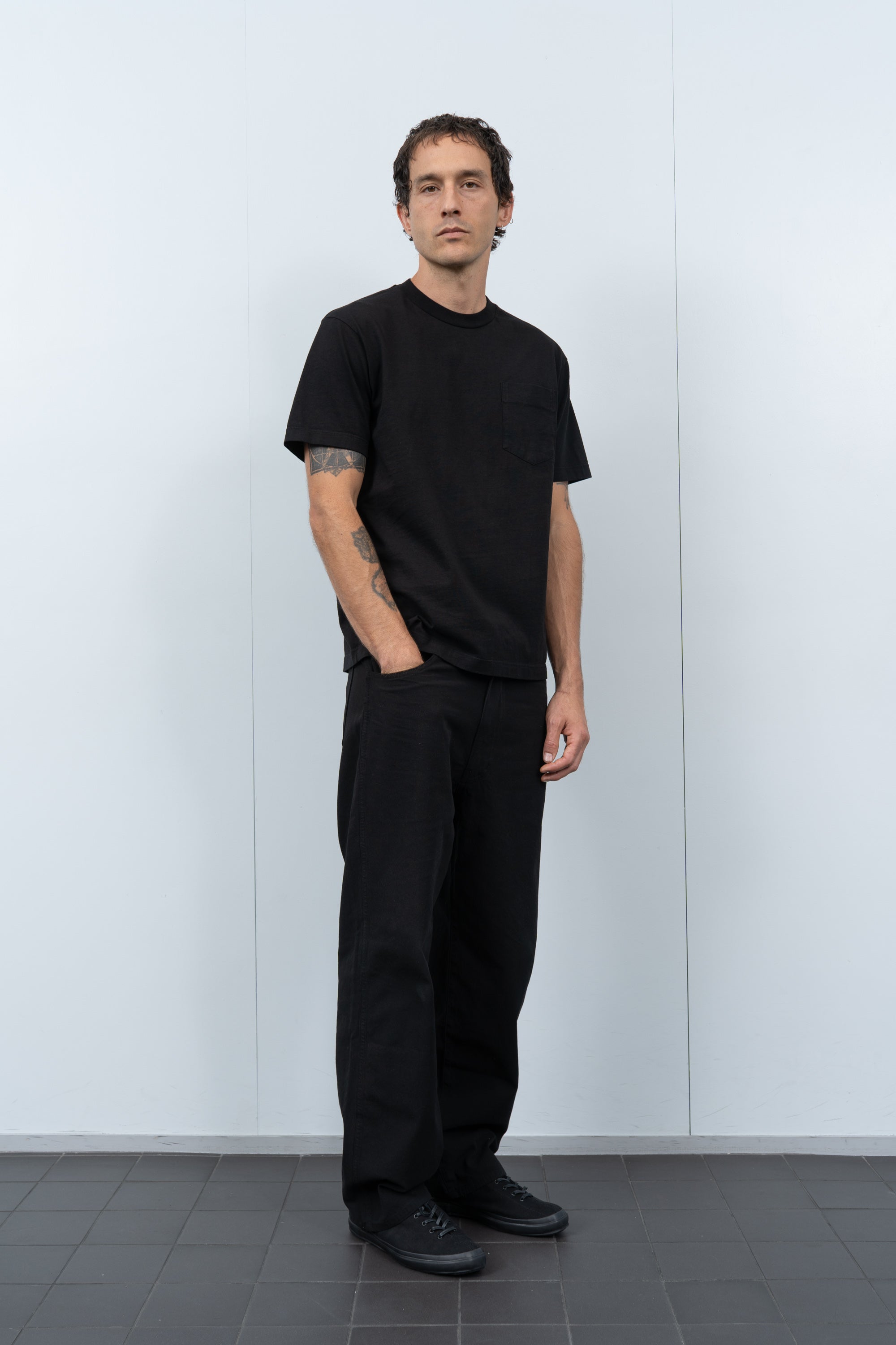 MUNICIPAL POCKET T-SHIRT - BLACK – LADY WHITE CO.