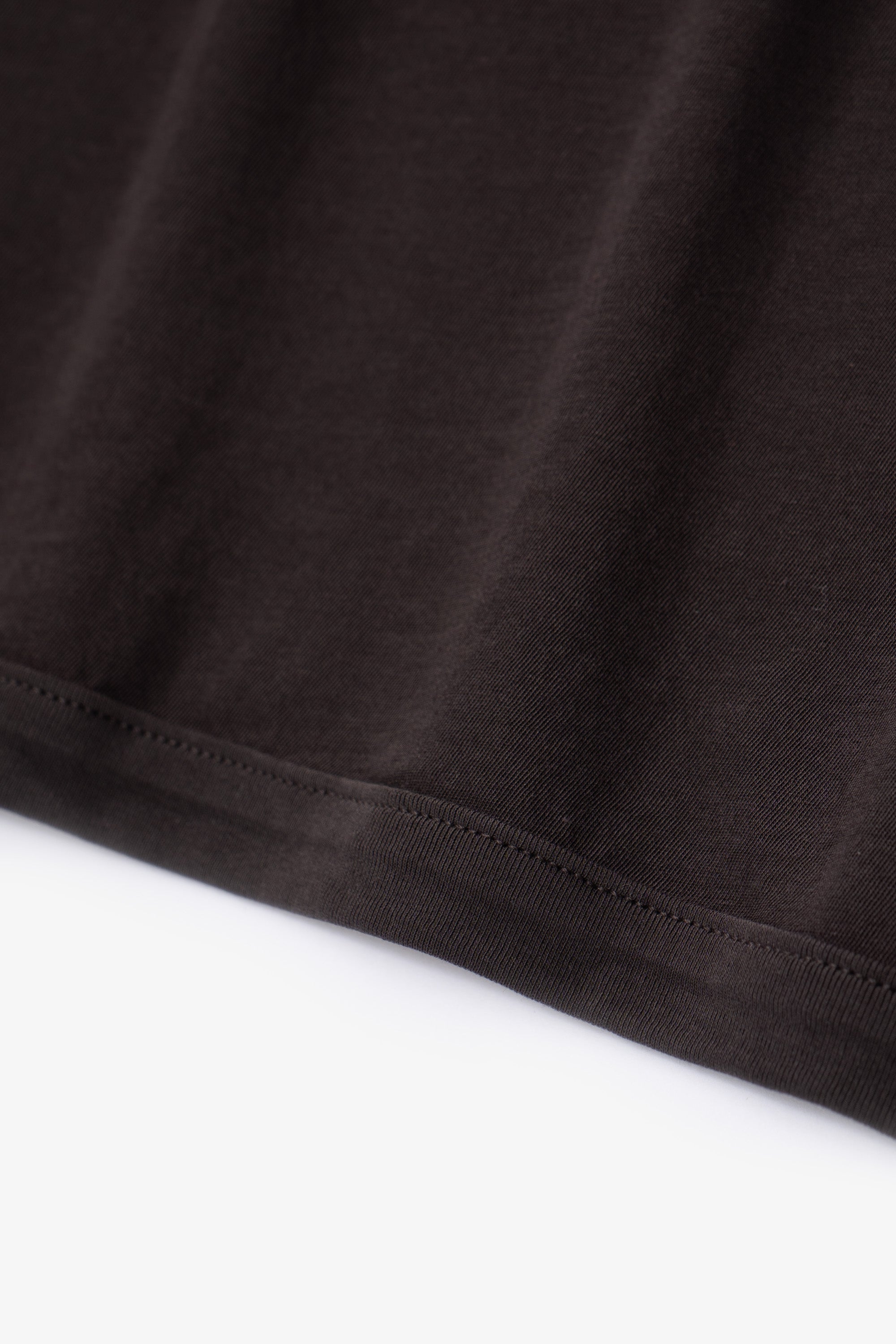 SLEEVELESS T-SHIRT - TIRE BLACK