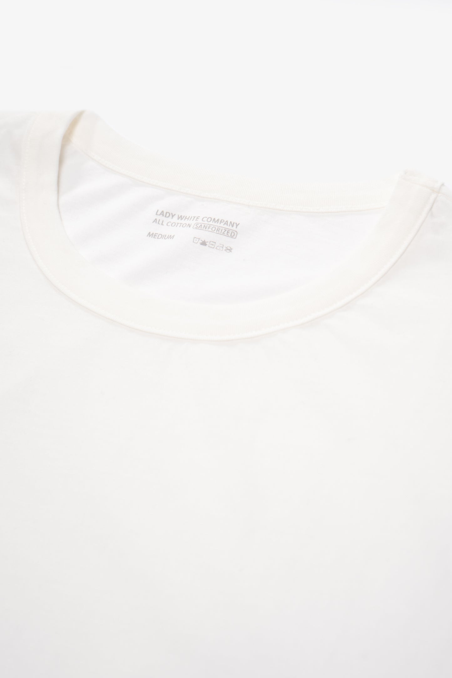SLEEVELESS T-SHIRT - WHITE