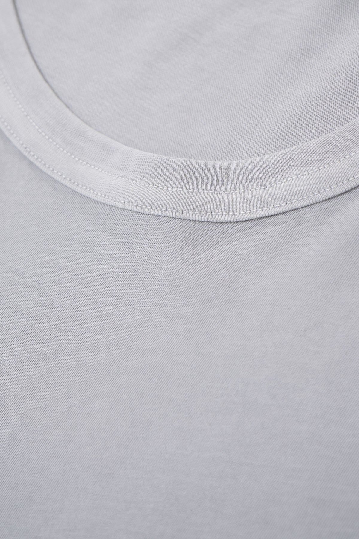 DRY-LITE T-SHIRT - PIGMENT CHALK