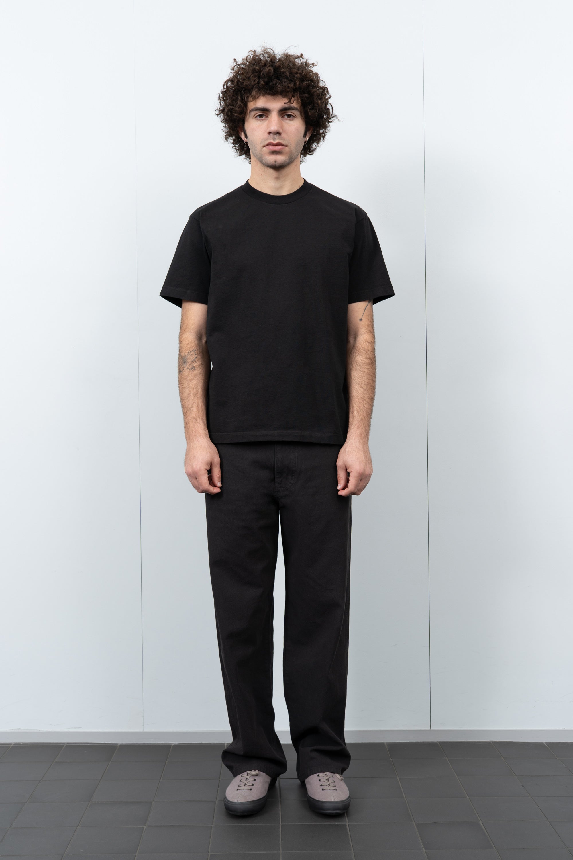 MESH T-SHIRT - BLACK – LADY WHITE CO.
